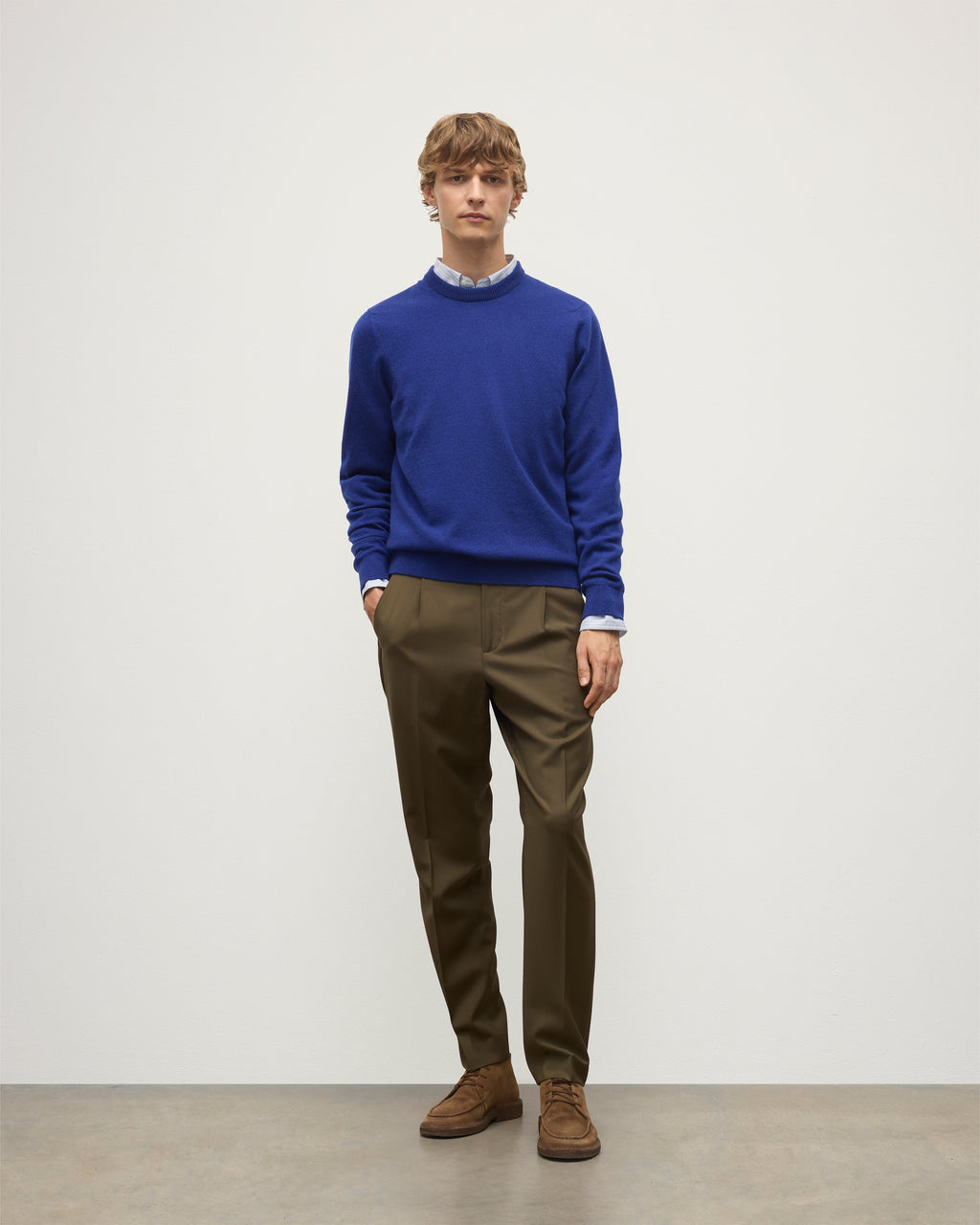 Johnstons of Elgin - Rory Blue Classic Cashmere Crew Jumper