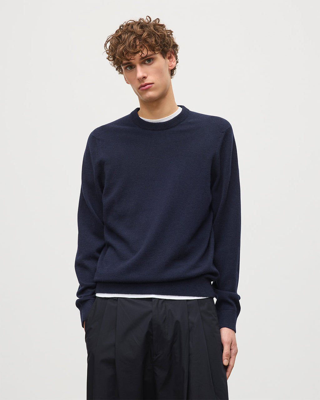 Johnstons of Elgin - Rory Dark Navy Classic Cashmere Crew Jumper