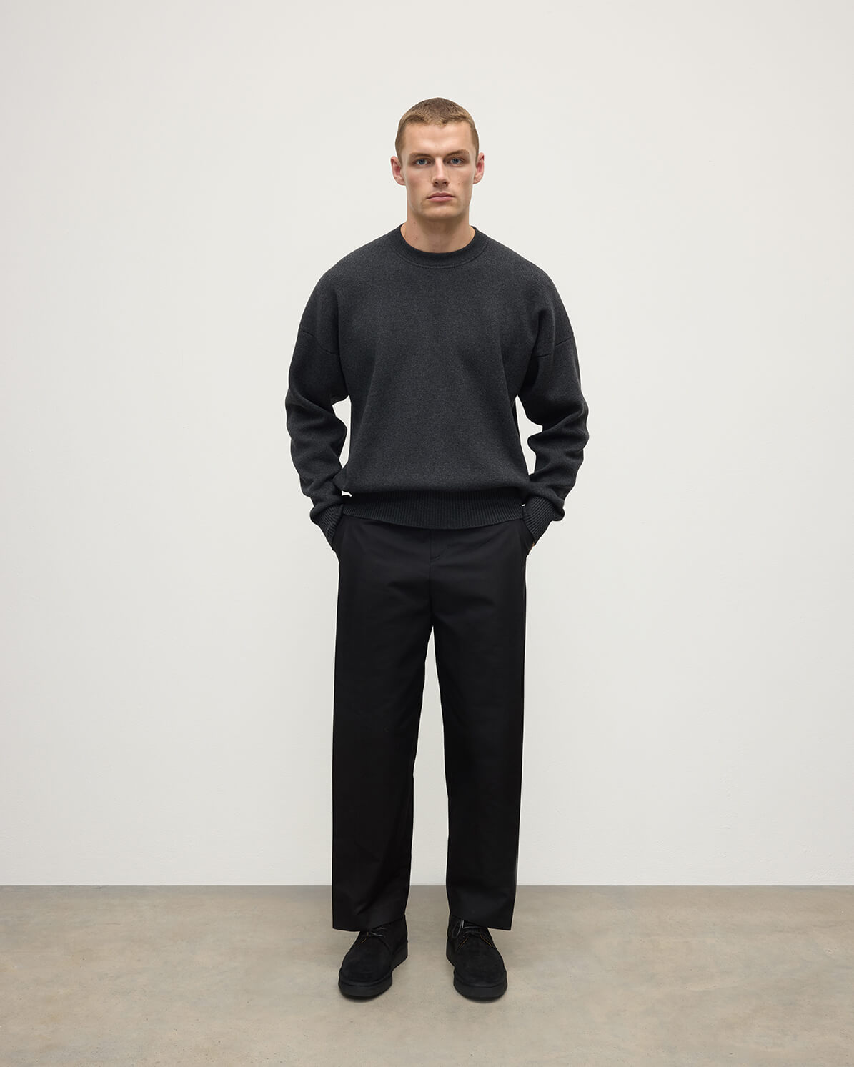 Johnstons of Elgin - Relaxed Milano Stitch Dark Grey Jumper