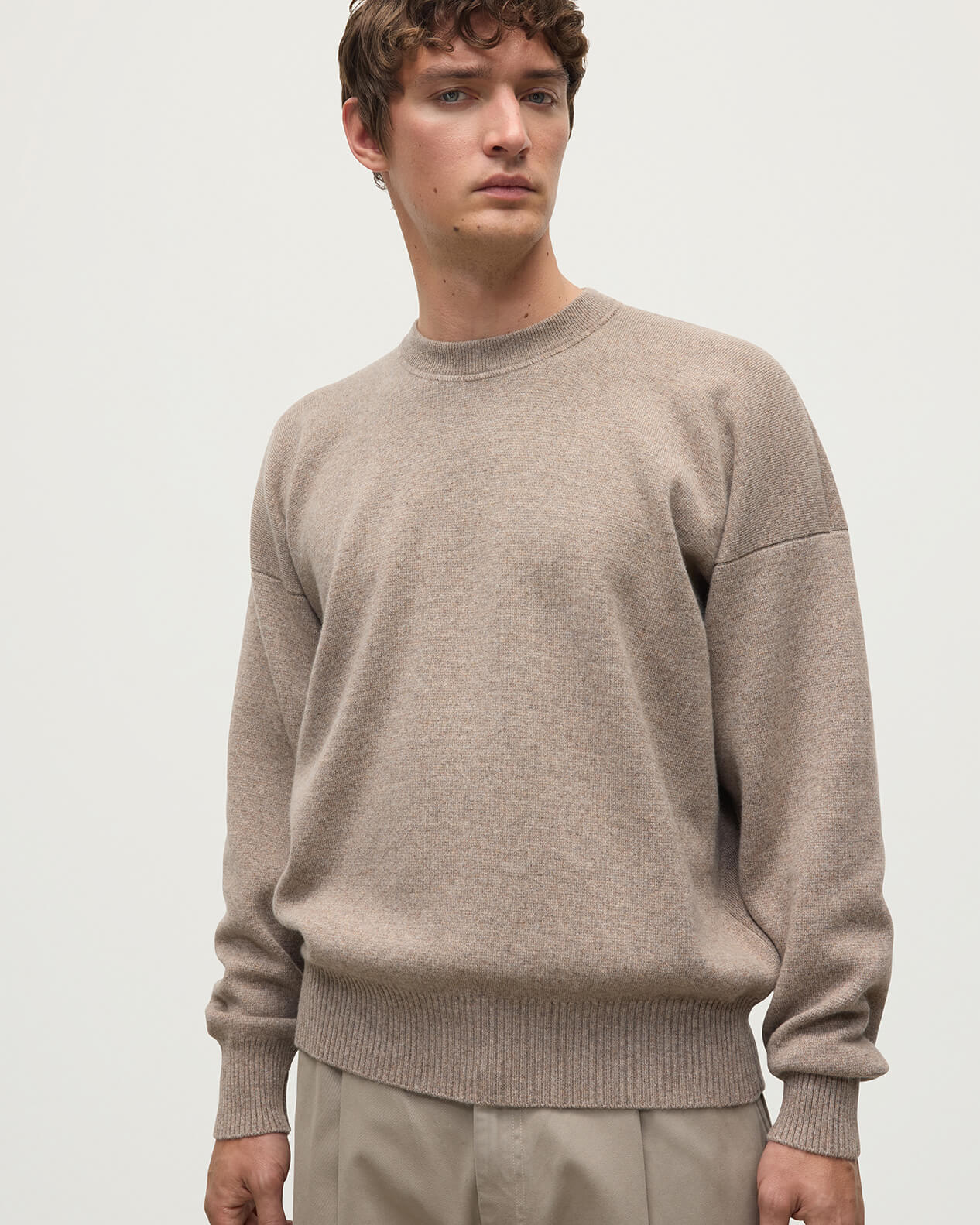 Johnstons of Elgin - Relaxed Milano Stitch Light Brown Jumper