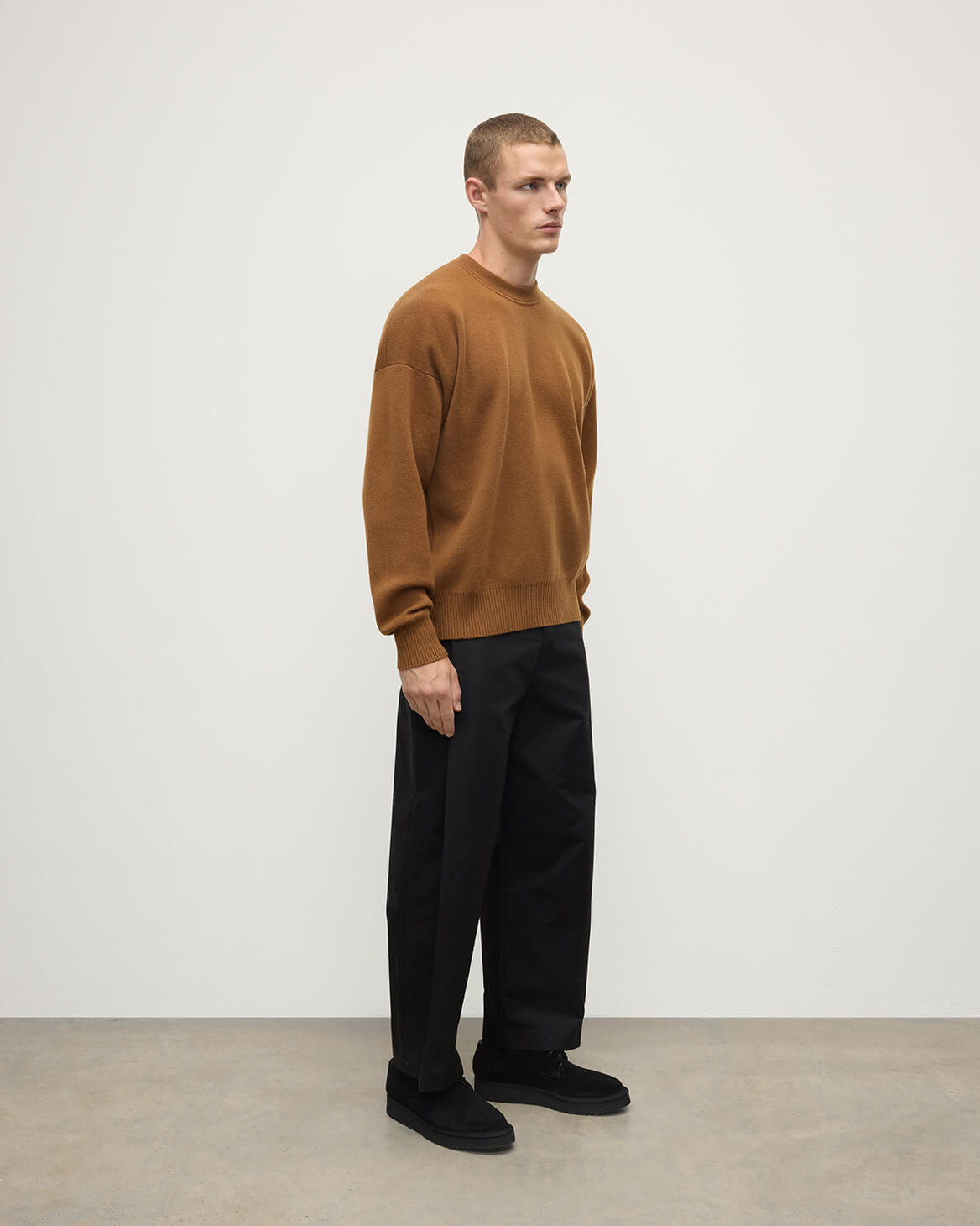 Johnstons of Elgin - Relaxed Milano Stitch Dark Camel Jumper