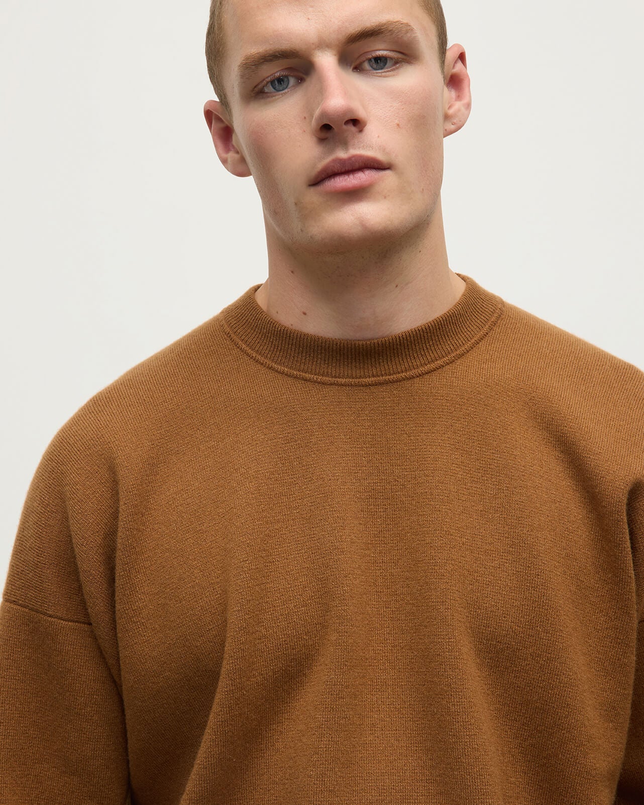 Johnstons of Elgin - Relaxed Milano Stitch Dark Camel Jumper