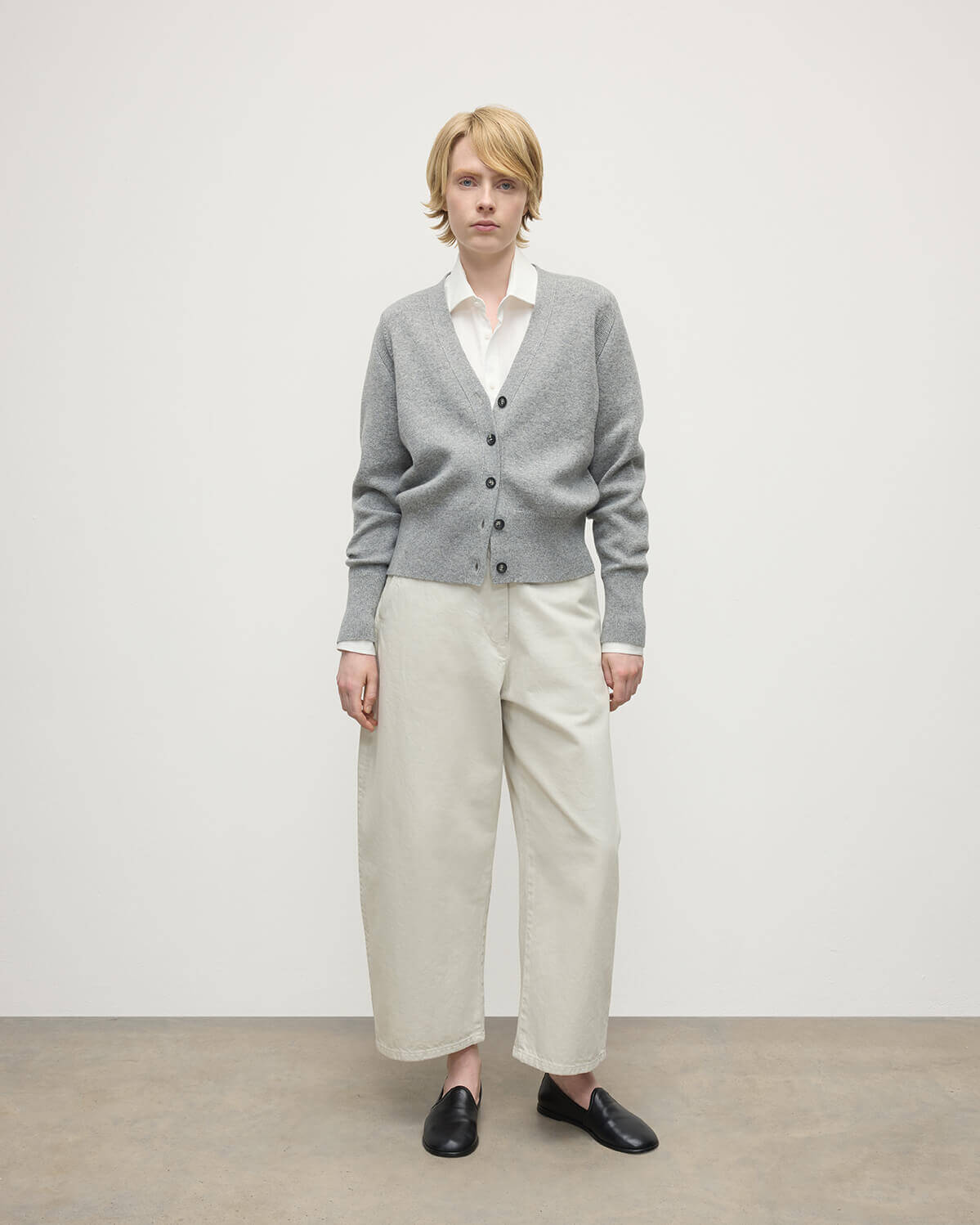 Johnstons of Elgin - Milano Stitch Light Grey Cashmere Cardigan