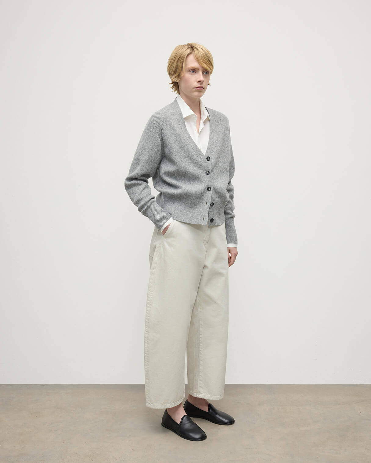 Johnstons of Elgin - Milano Stitch Light Grey Cashmere Cardigan