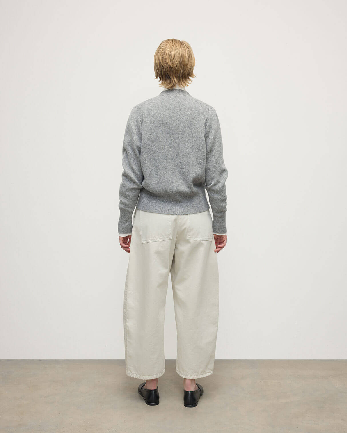 Johnstons of Elgin - Milano Stitch Light Grey Cashmere Cardigan