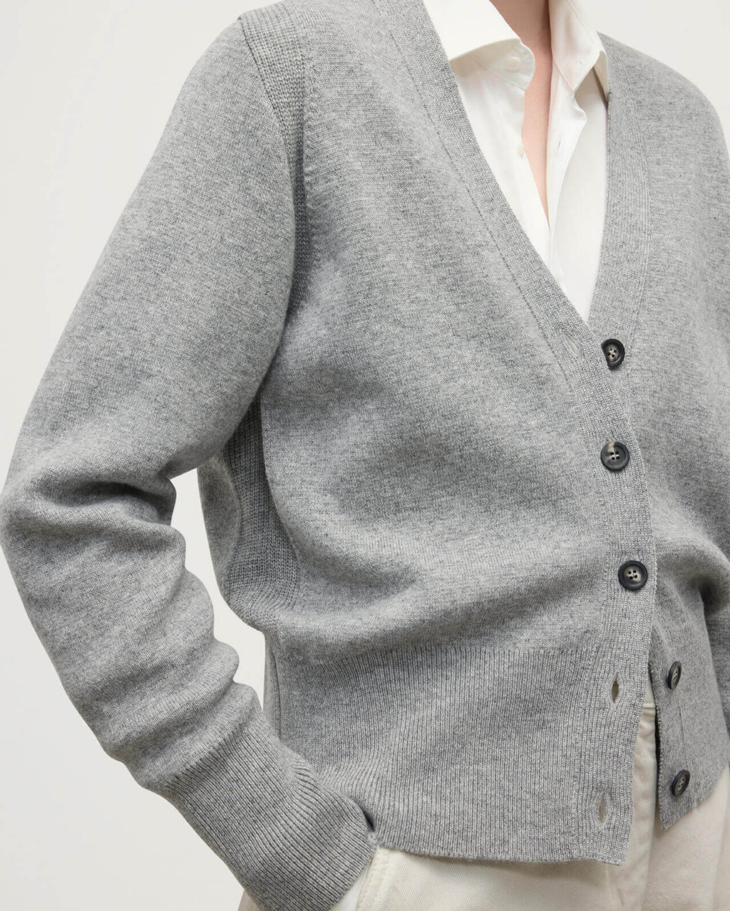 Johnstons of Elgin - Milano Stitch Light Grey Cashmere Cardigan