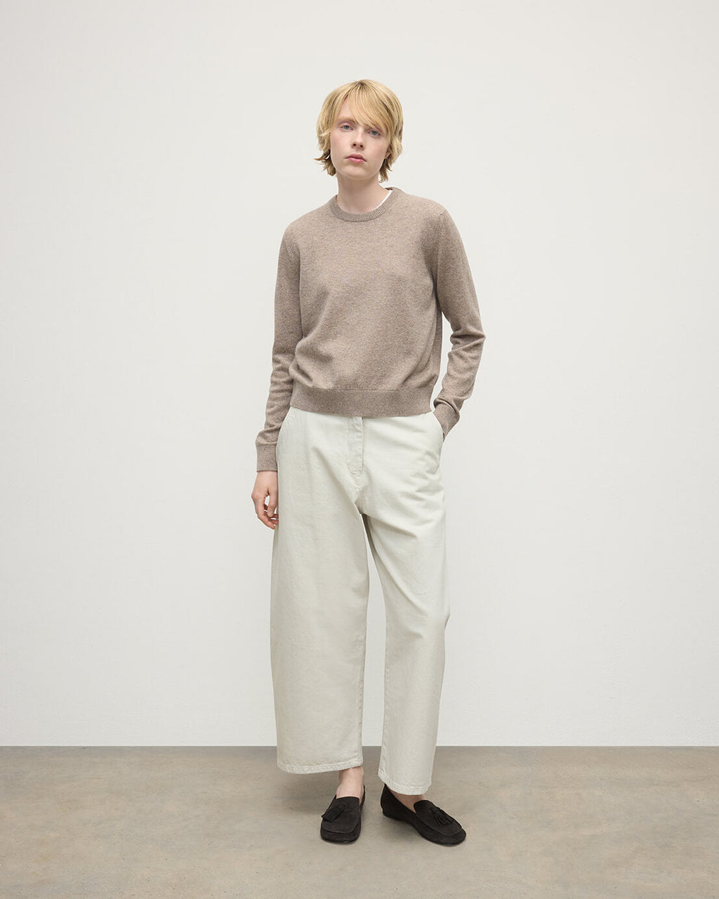 Johnstons of Elgin - Classic Cashmere Light Brown Round Neck Jumper