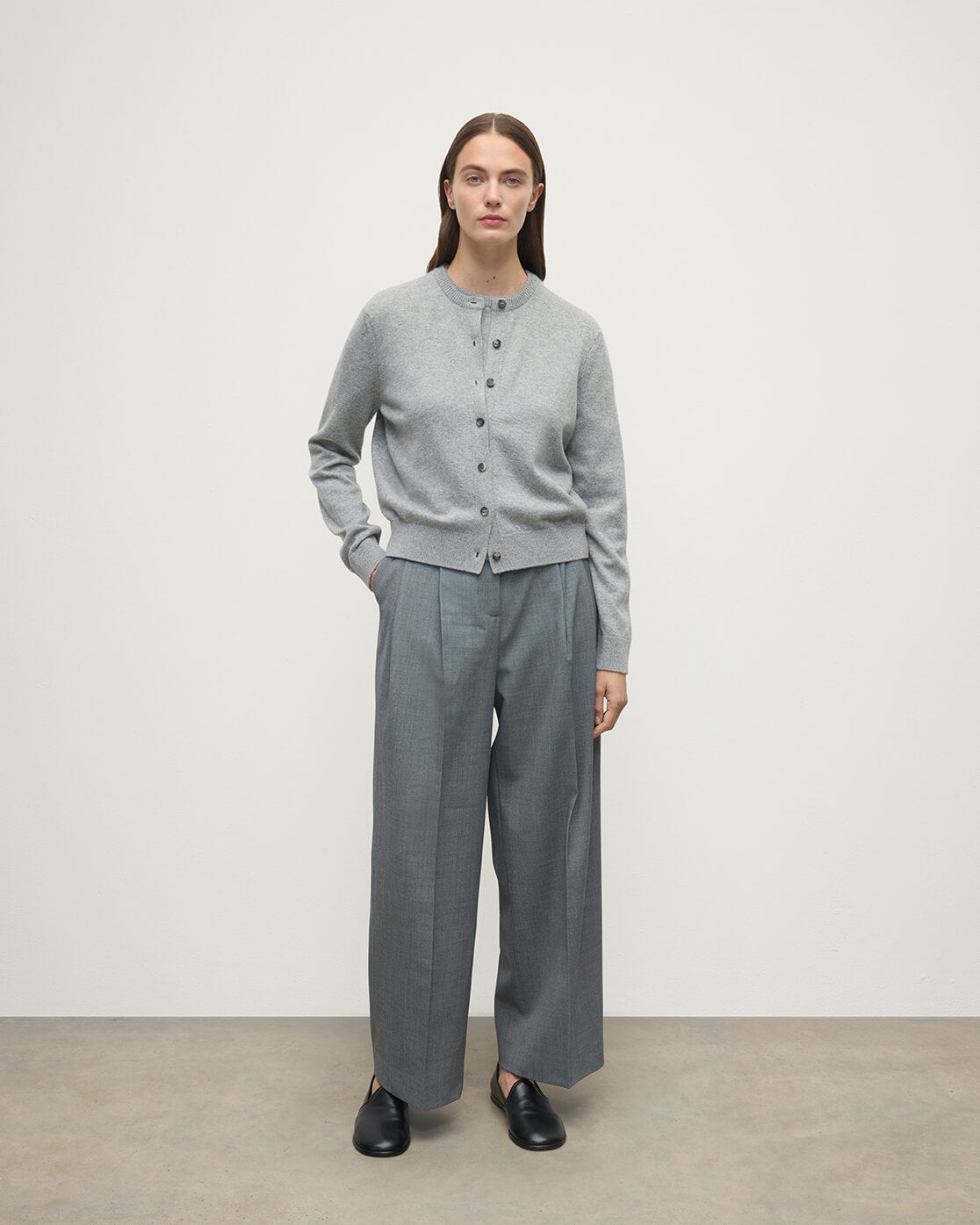 Johnstons of Elgin - Classic Cashmere Light Grey Cardigan