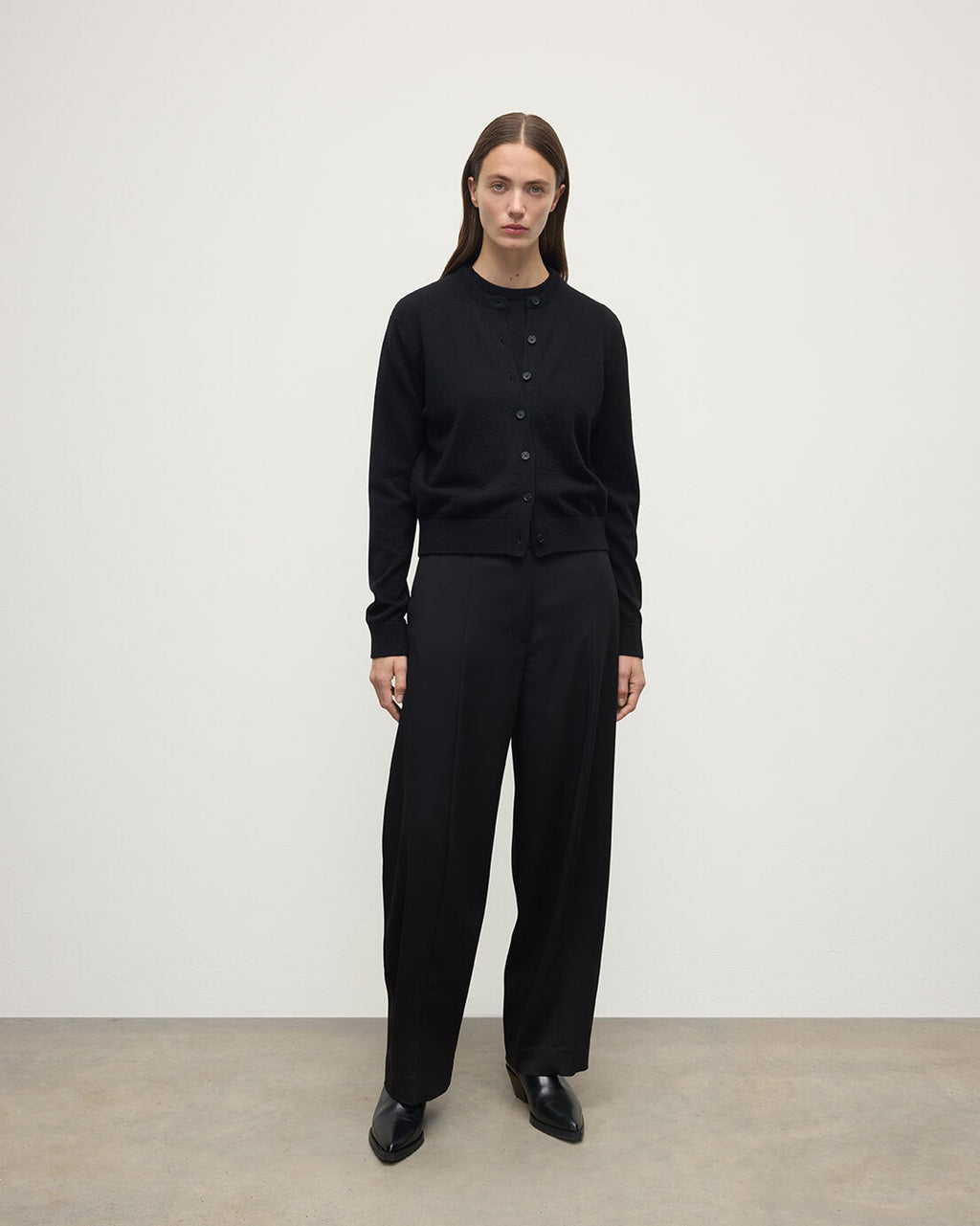 Johnstons of Elgin - Classic Cashmere Black Cardigan