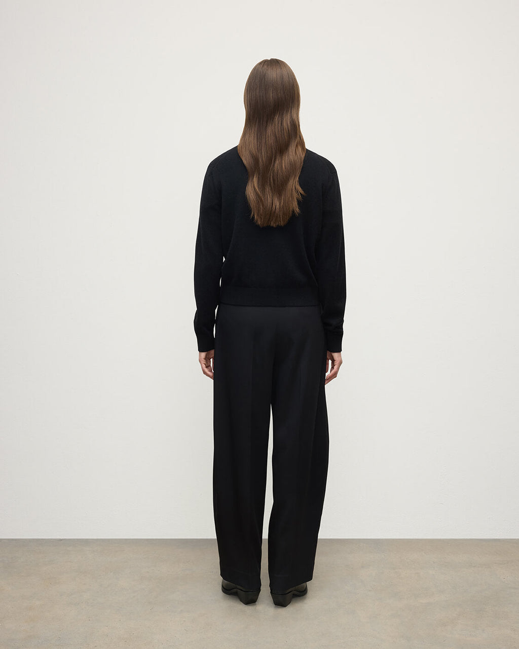 Johnstons of Elgin - Classic Cashmere Black Cardigan