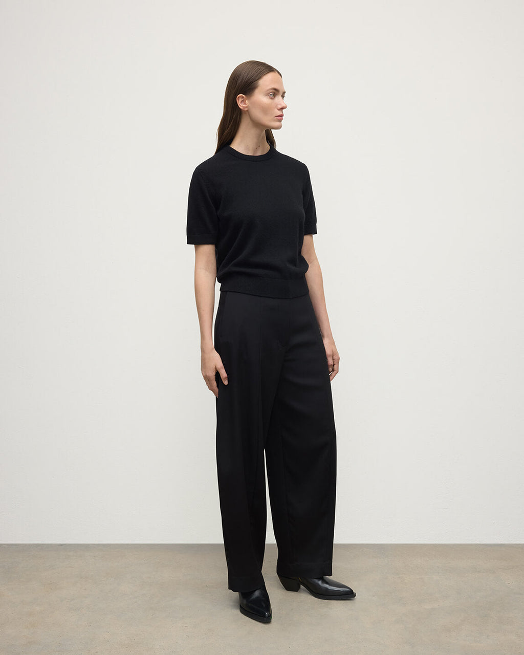 Johnstons of Elgin - Classic Cashmere Black T - shirt