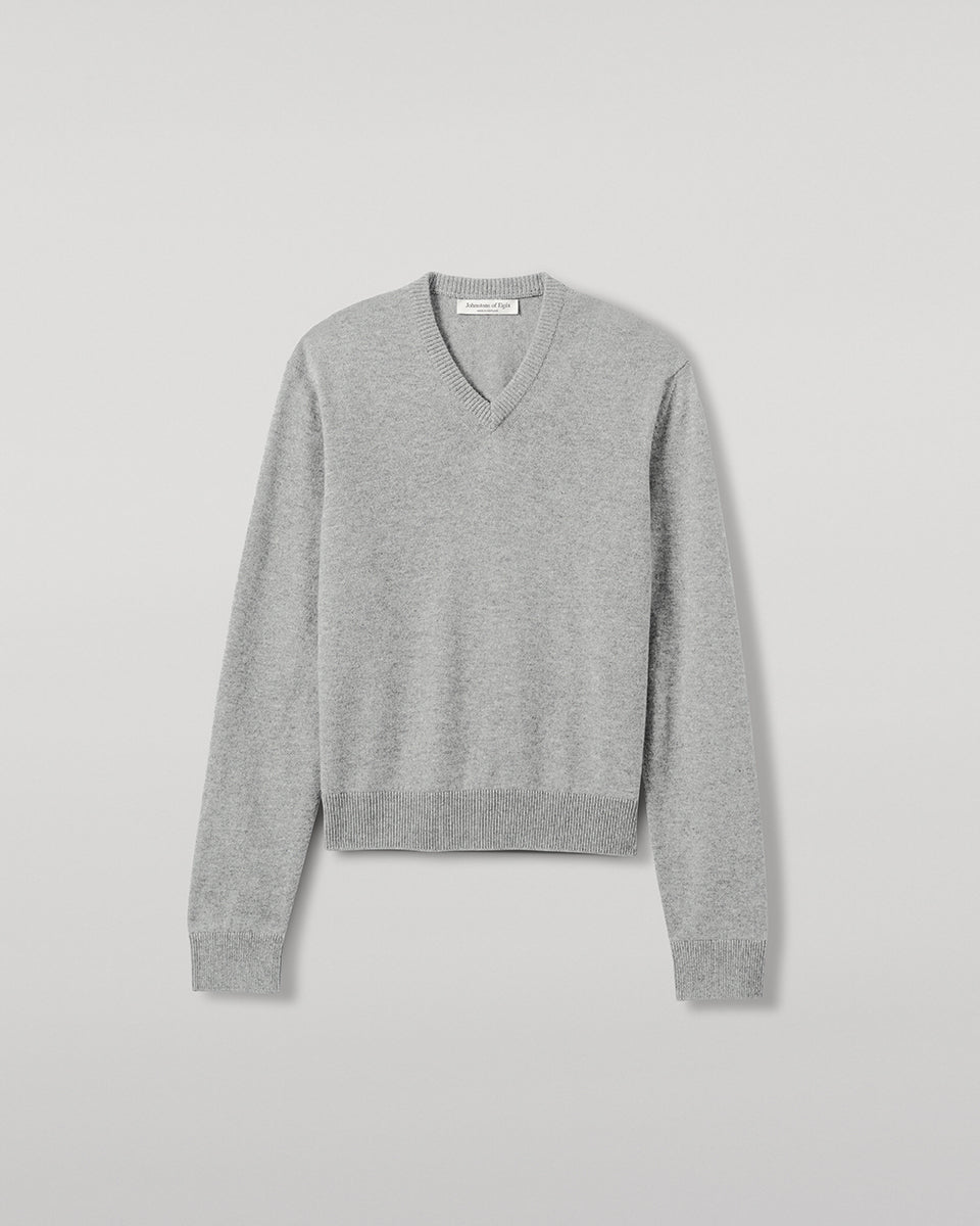 Johnstons of Elgin - Classic Cashmere Light Grey V Neck Jumper
