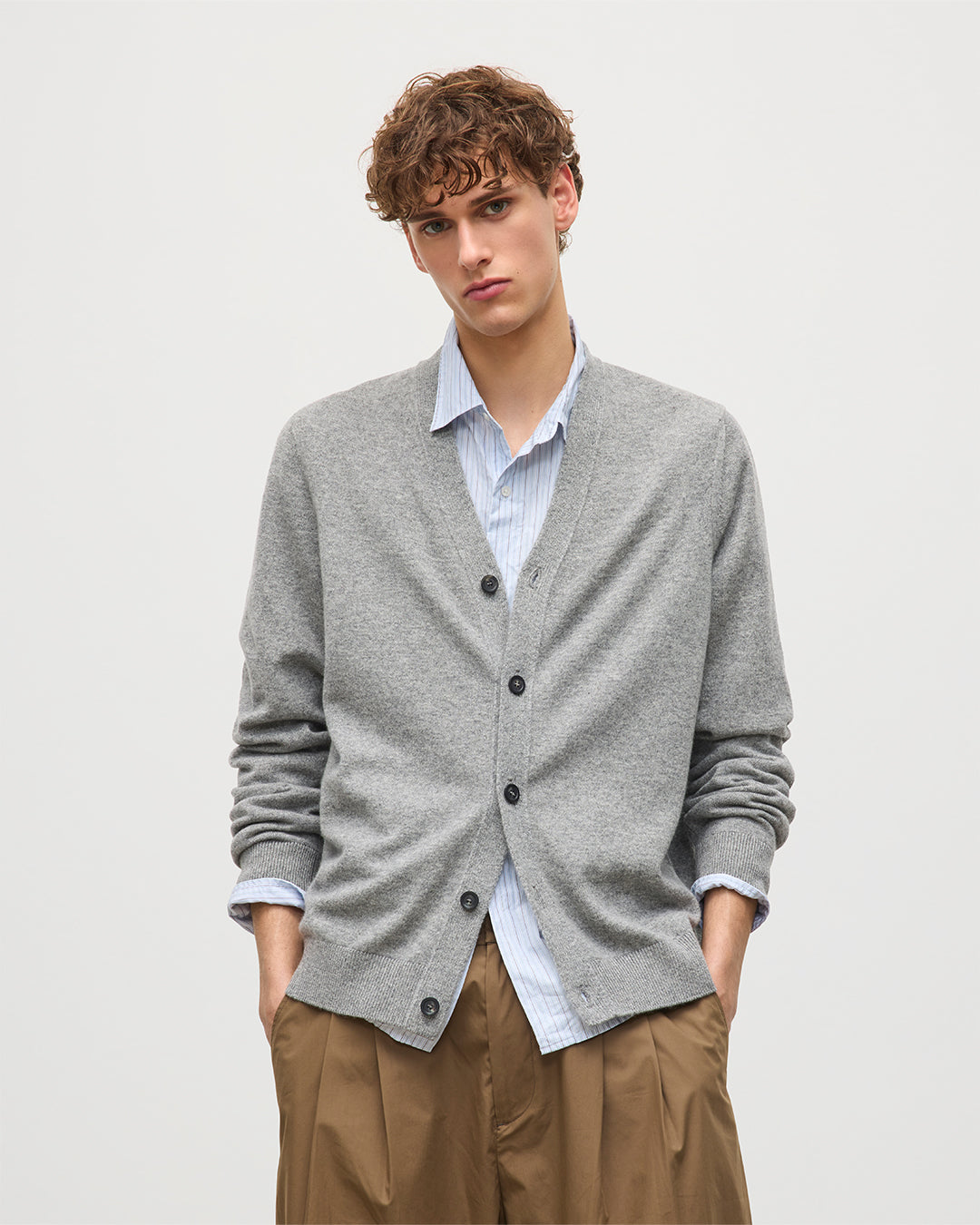 Johnstons of Elgin - Rory Grey Classic Cashmere Cardigan