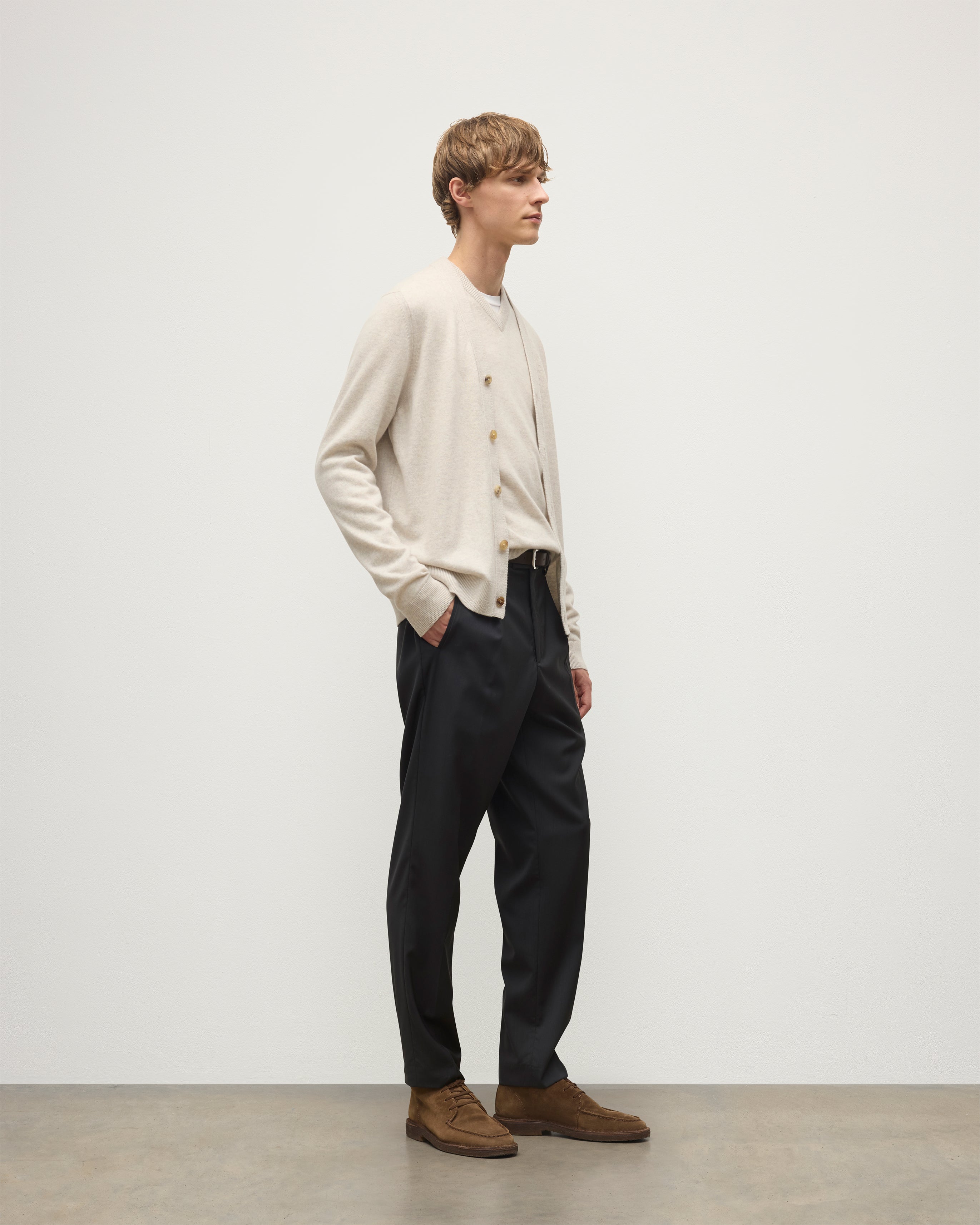 Johnstons of Elgin - Rory Natural Classic Cashmere Cardigan