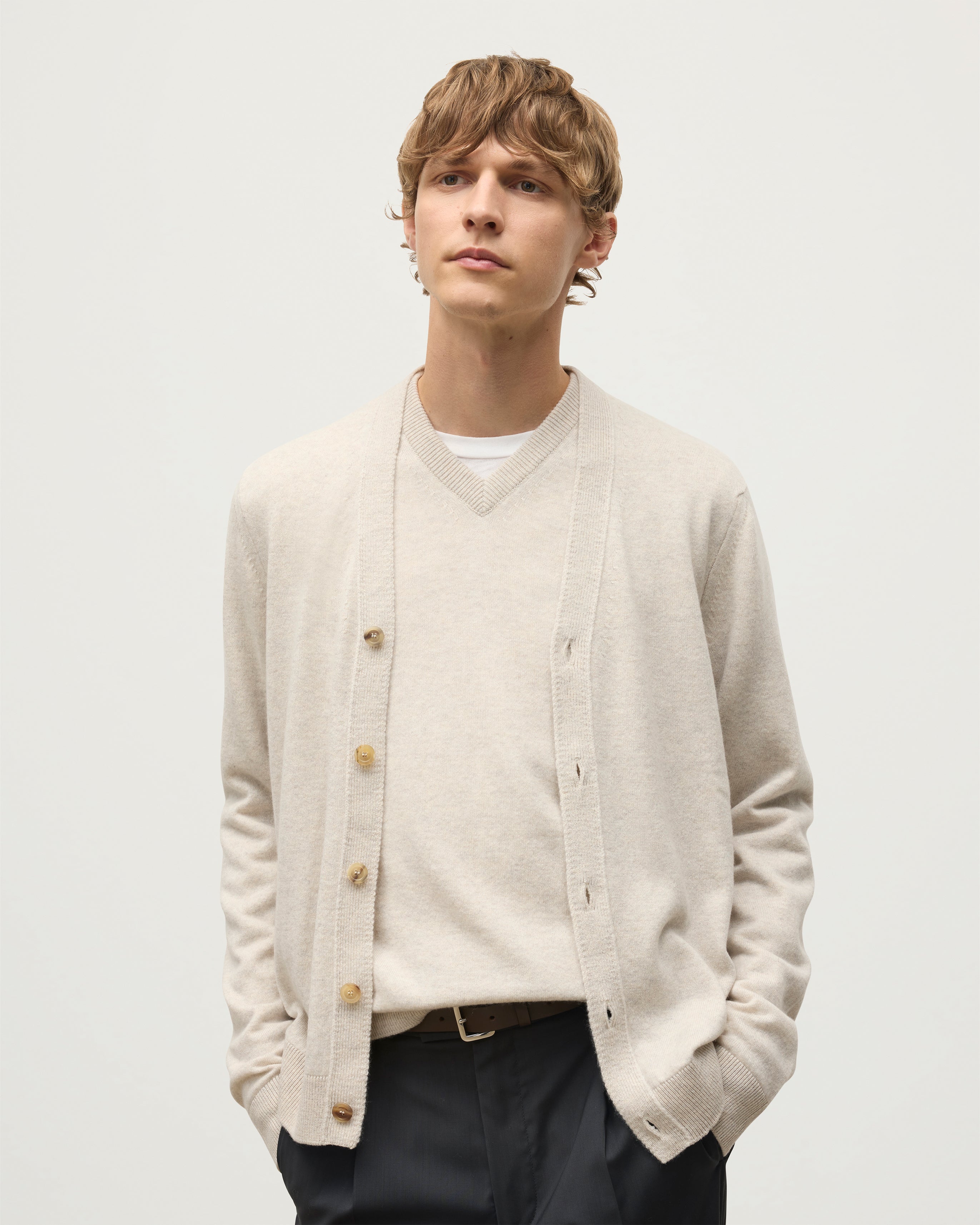 Johnstons of Elgin - Rory Natural Classic Cashmere Cardigan