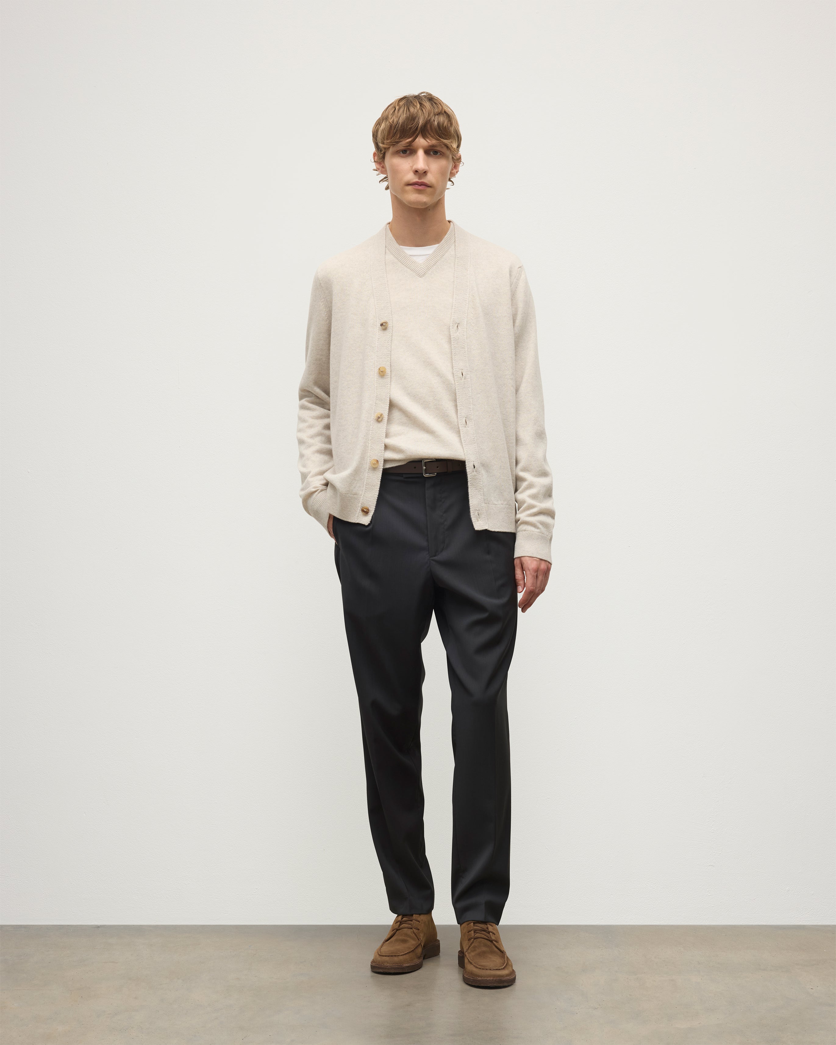 Johnstons of Elgin - Rory Natural Classic Cashmere Cardigan