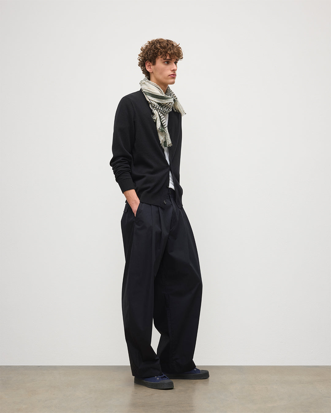 Johnstons of Elgin - Rory Black Classic Cashmere Cardigan