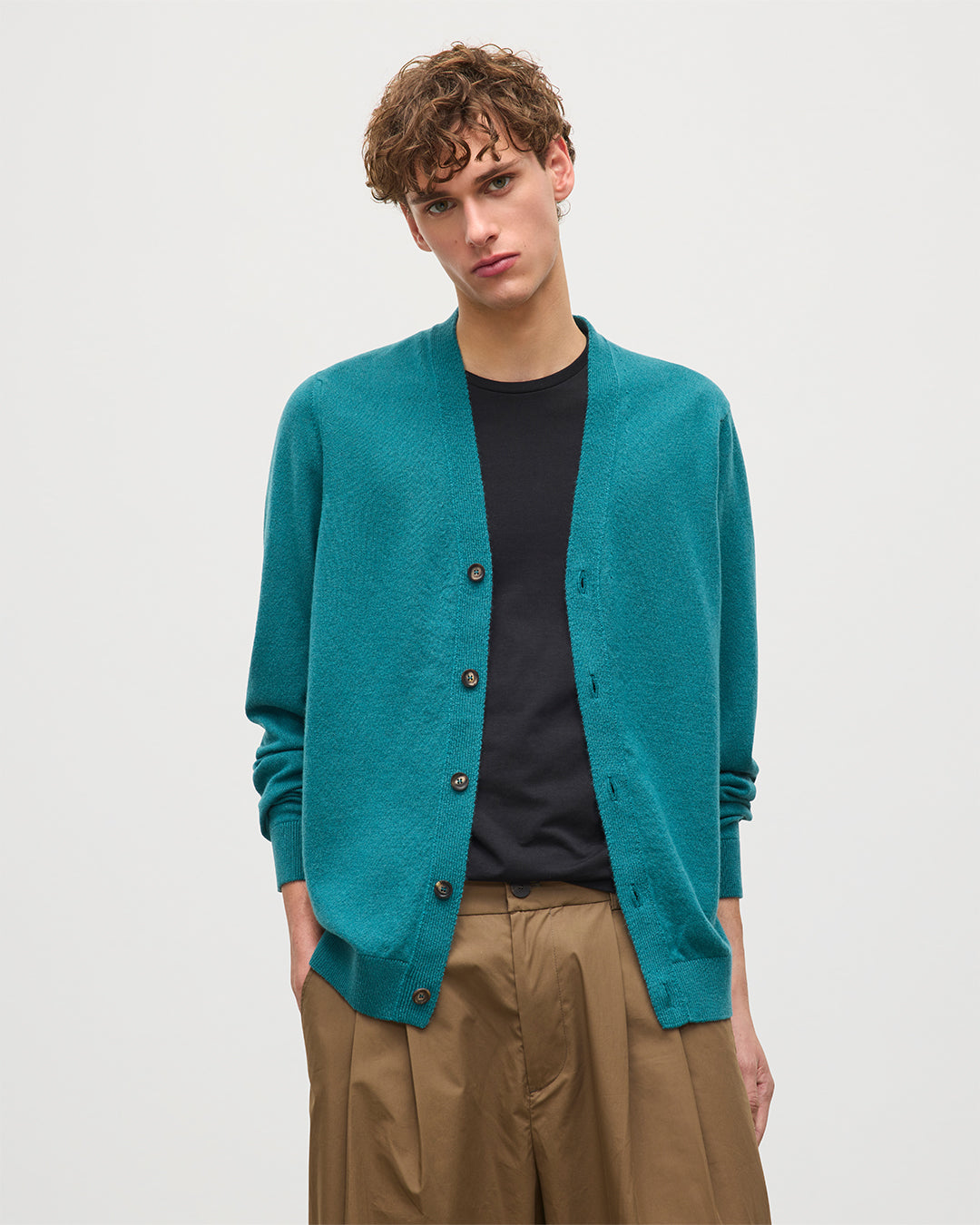 Johnstons of Elgin - Rory Green Classic Cashmere Cardigan