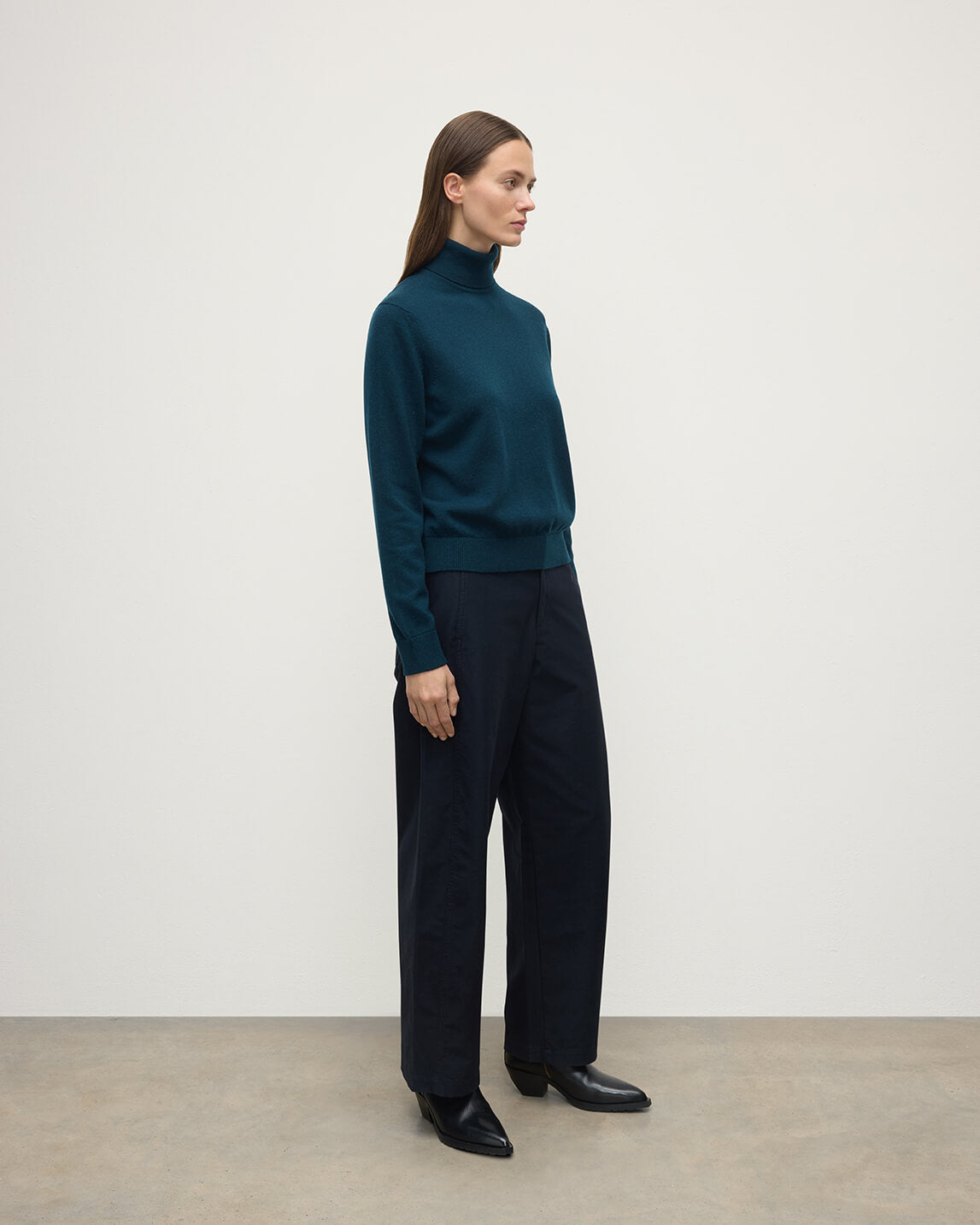 Johnstons of Elgin - Classic Cashmere Bottle Green Roll Neck Jumper