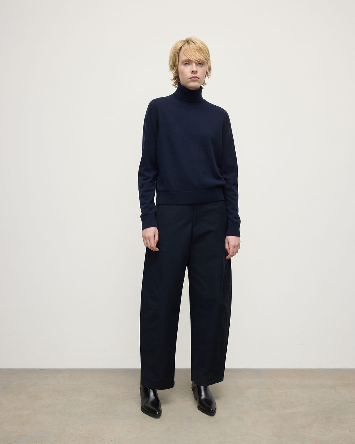 Johnstons of Elgin - Classic Cashmere Dark Navy Roll Neck Jumper