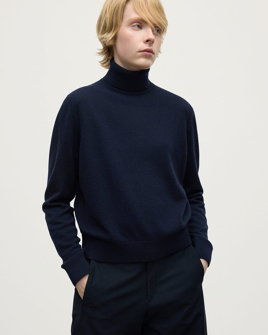 Johnstons of Elgin - Classic Cashmere Dark Navy Roll Neck Jumper