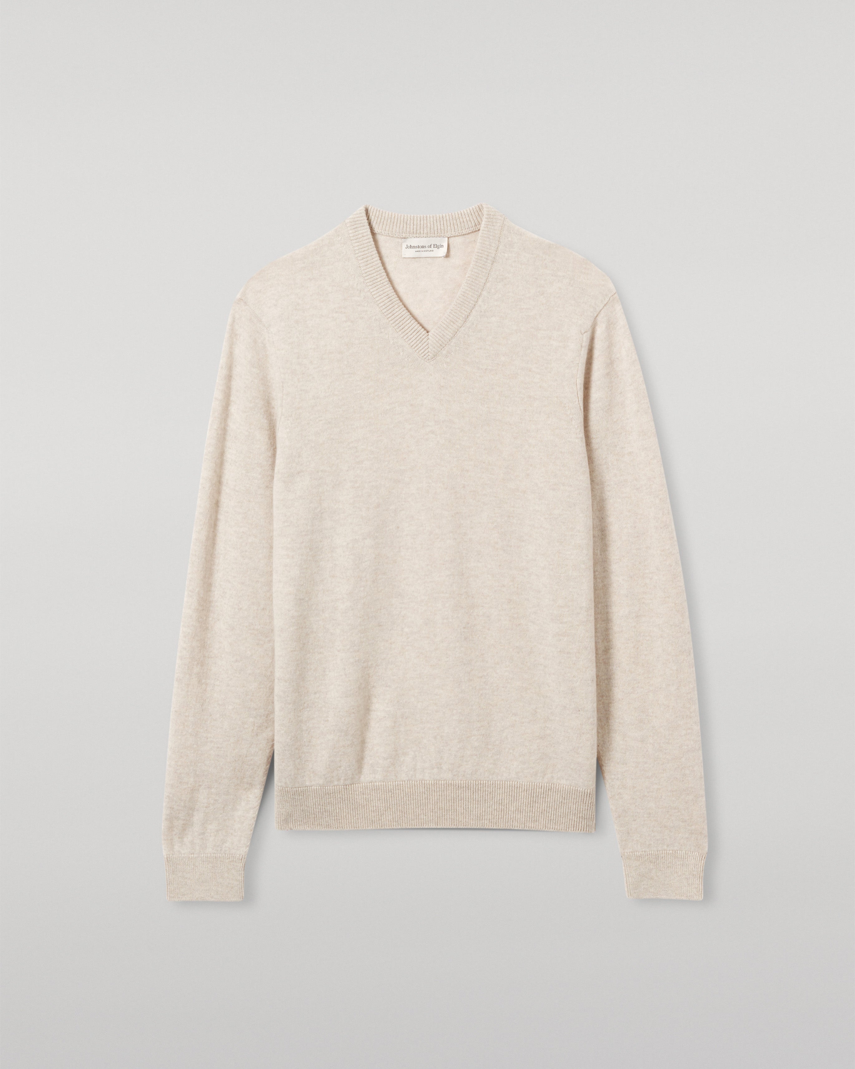 Johnstons of Elgin - Rory Natural Classic Cashmere V - Neck Jumper