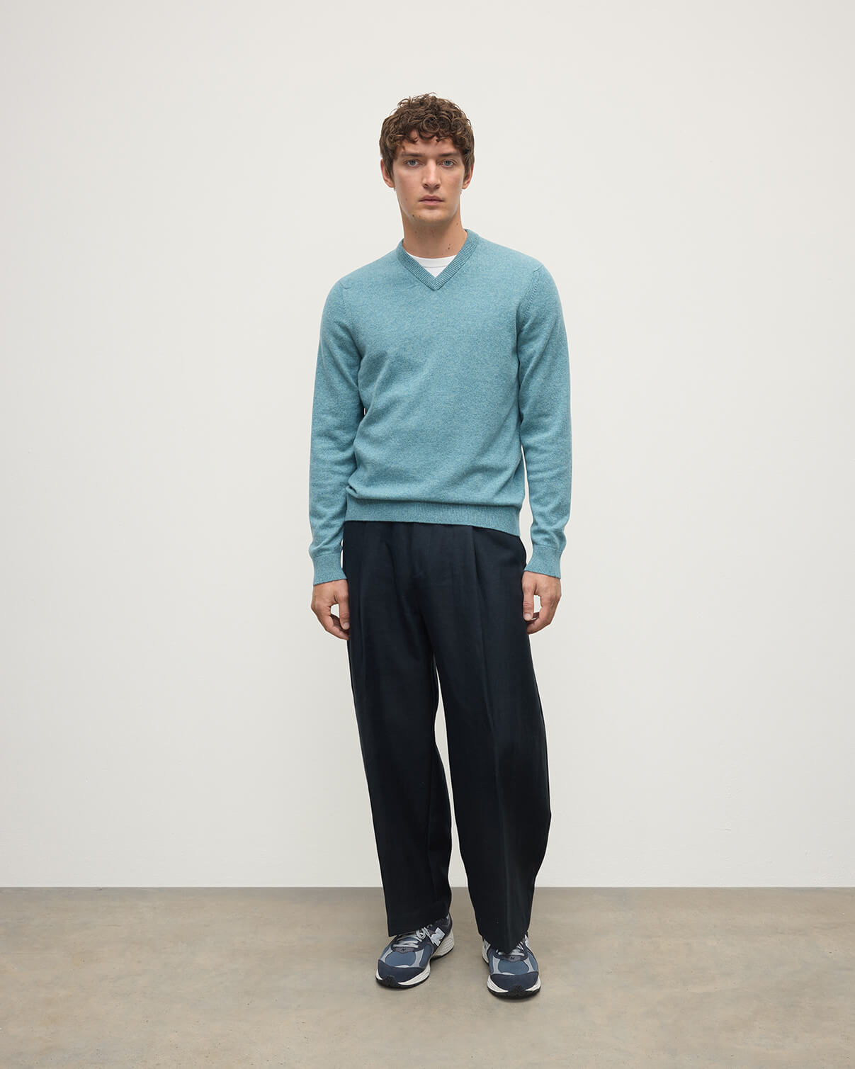 Johnstons of Elgin - Rory Green Classic Cashmere V - Neck Jumper