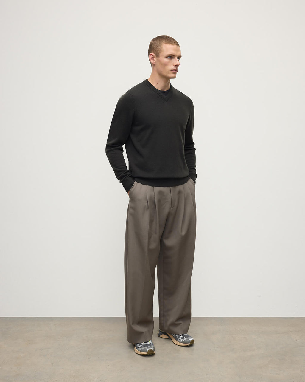 Johnstons of Elgin - Classic Cashmere Dark Grey V Neck Jumper