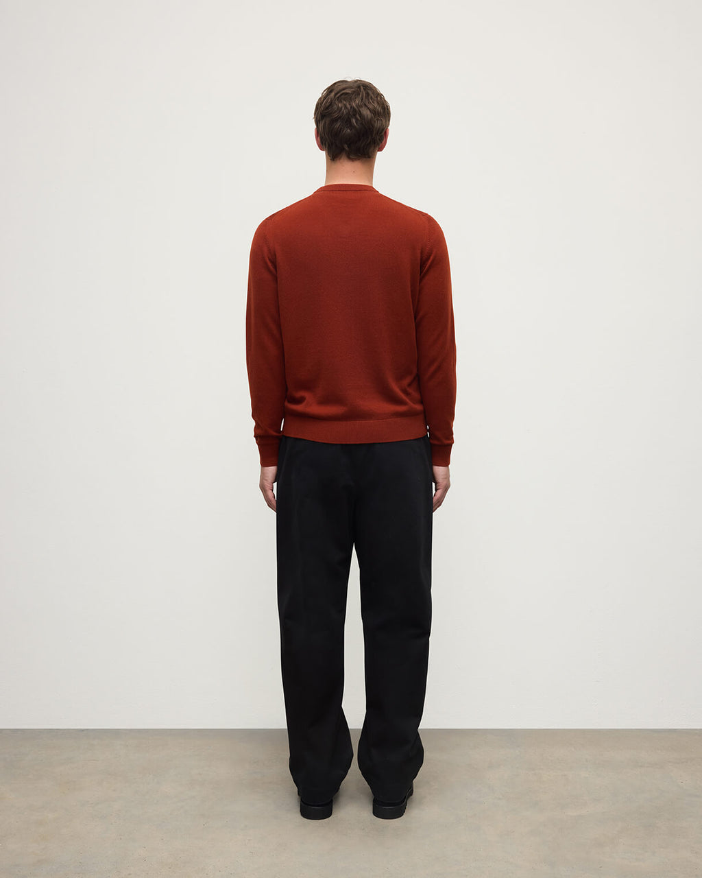 Johnstons of Elgin - Rory Dark Red Classic Cashmere V - Neck Jumper
