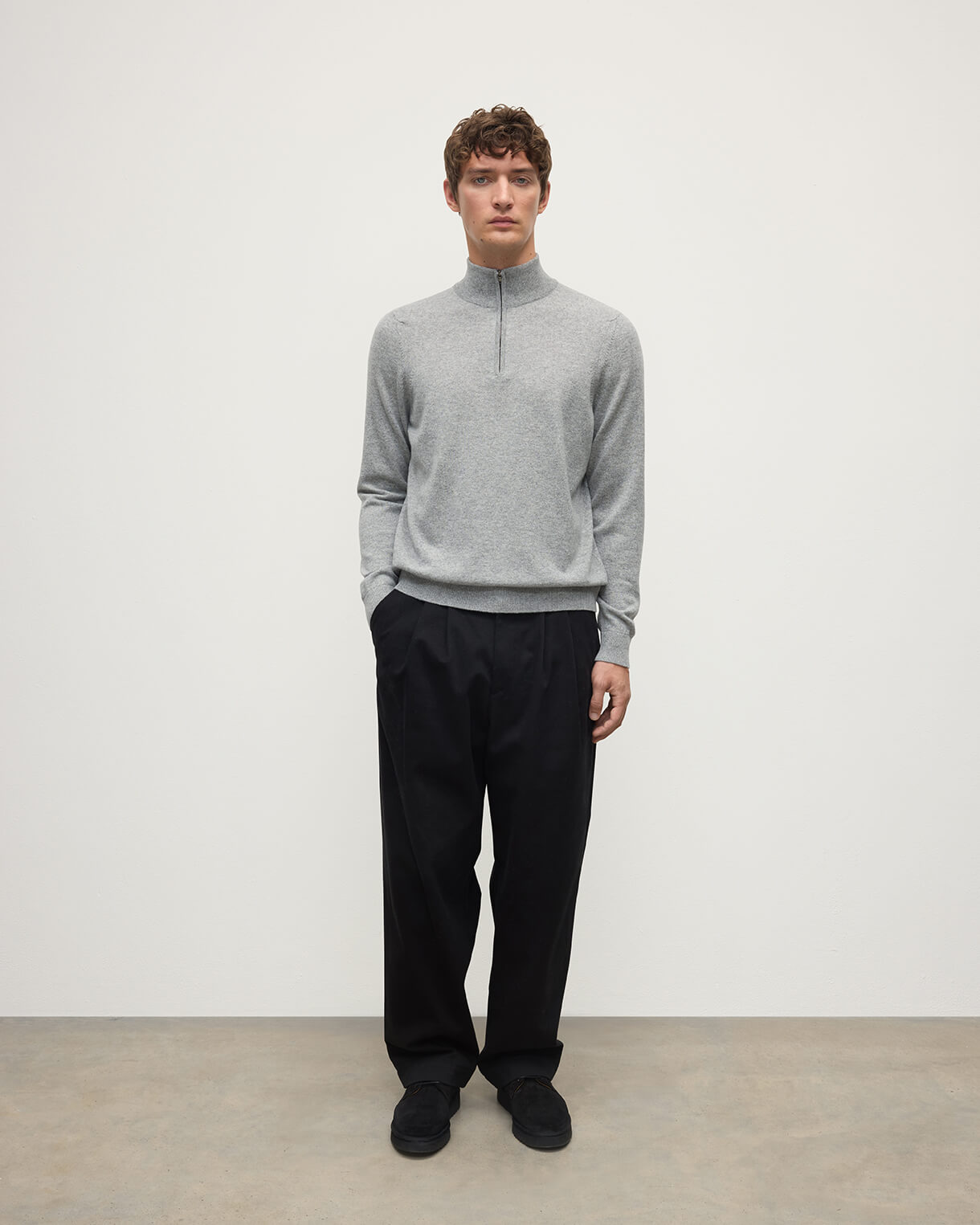 Johnstons of Elgin - Classic Cashmere Light Grey Zip Neck Jumper