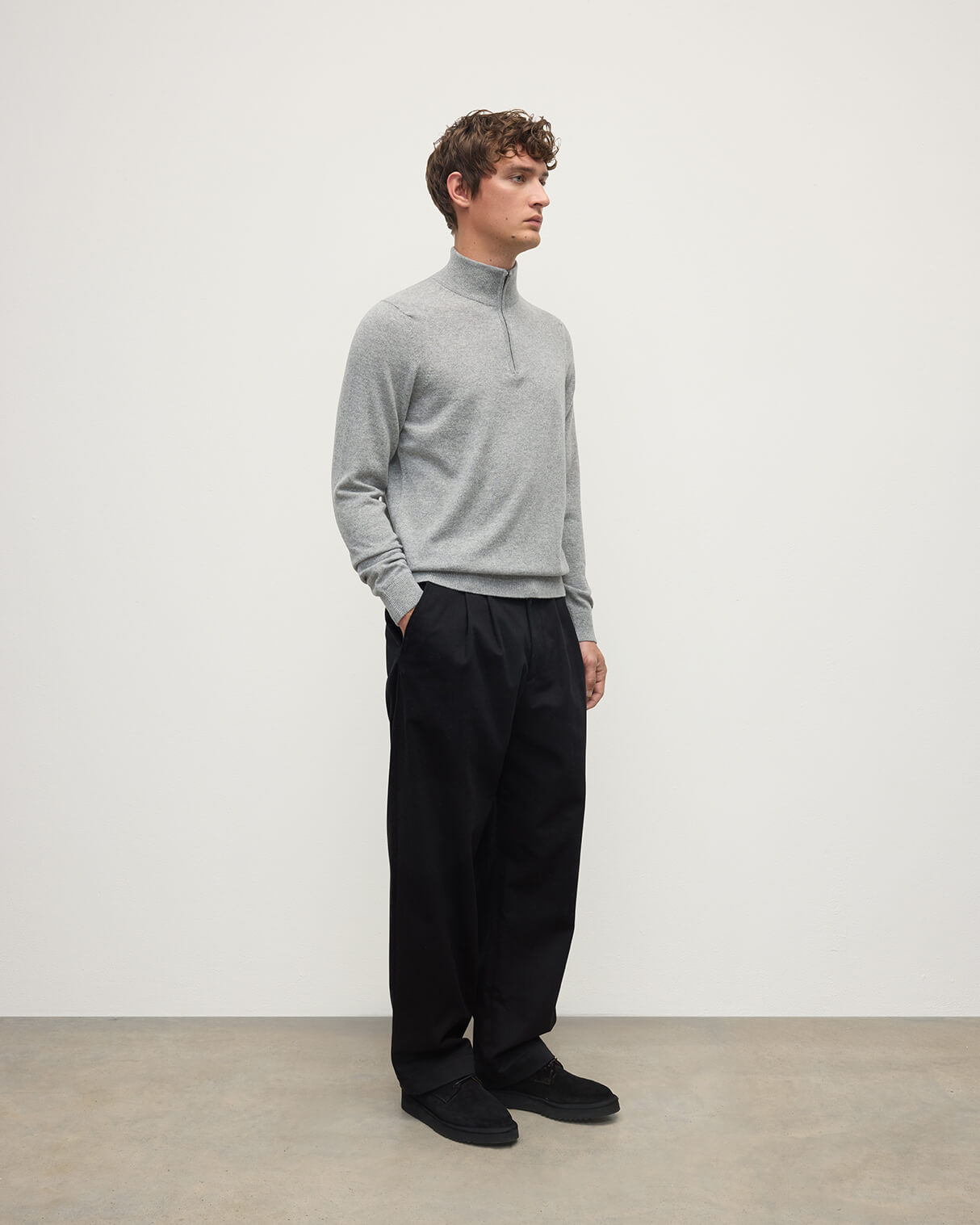 Johnstons of Elgin - Classic Cashmere Light Grey Zip Neck Jumper