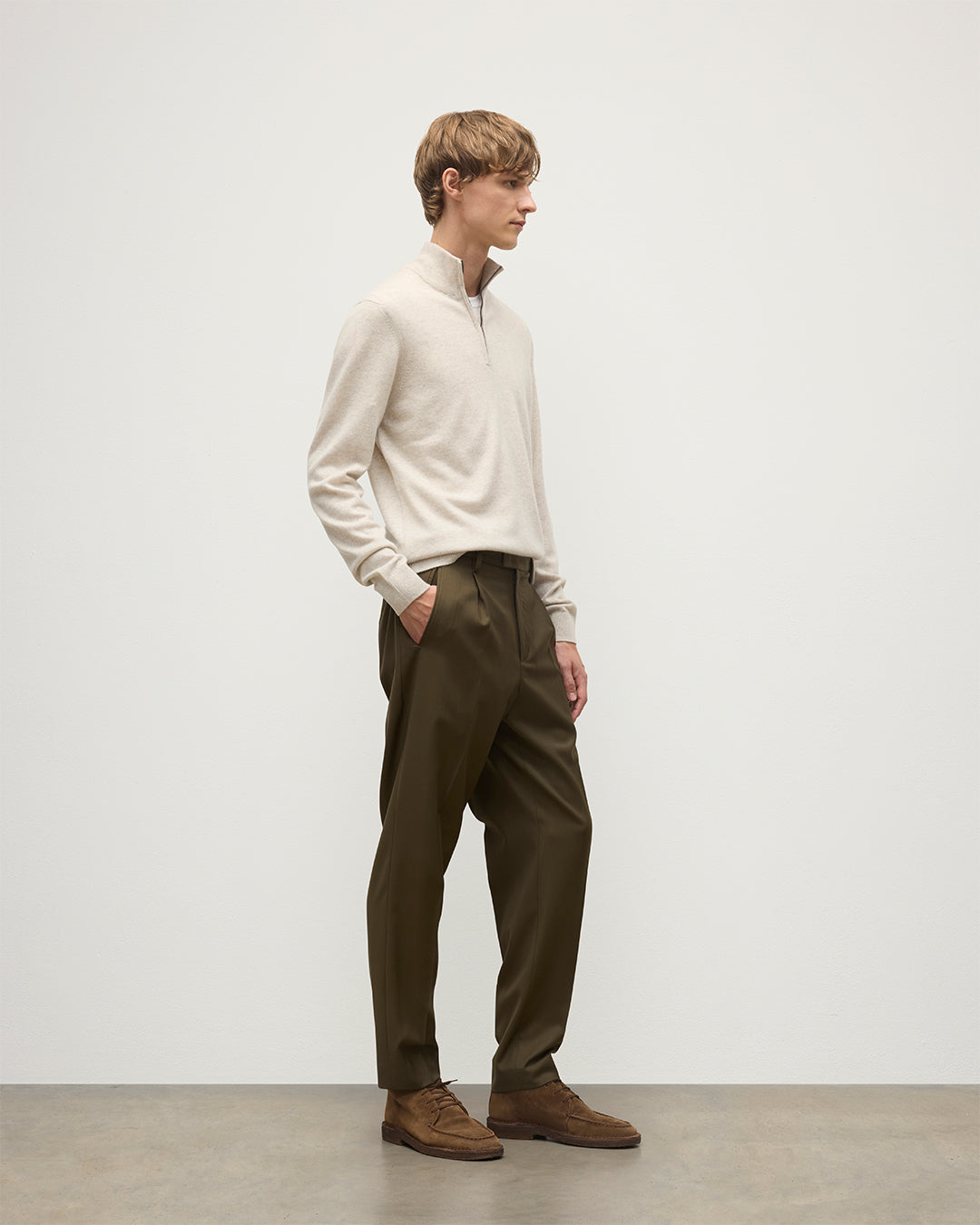 Johnstons of Elgin - Rory Natural Classic Cashmere Zip Neck Jumper