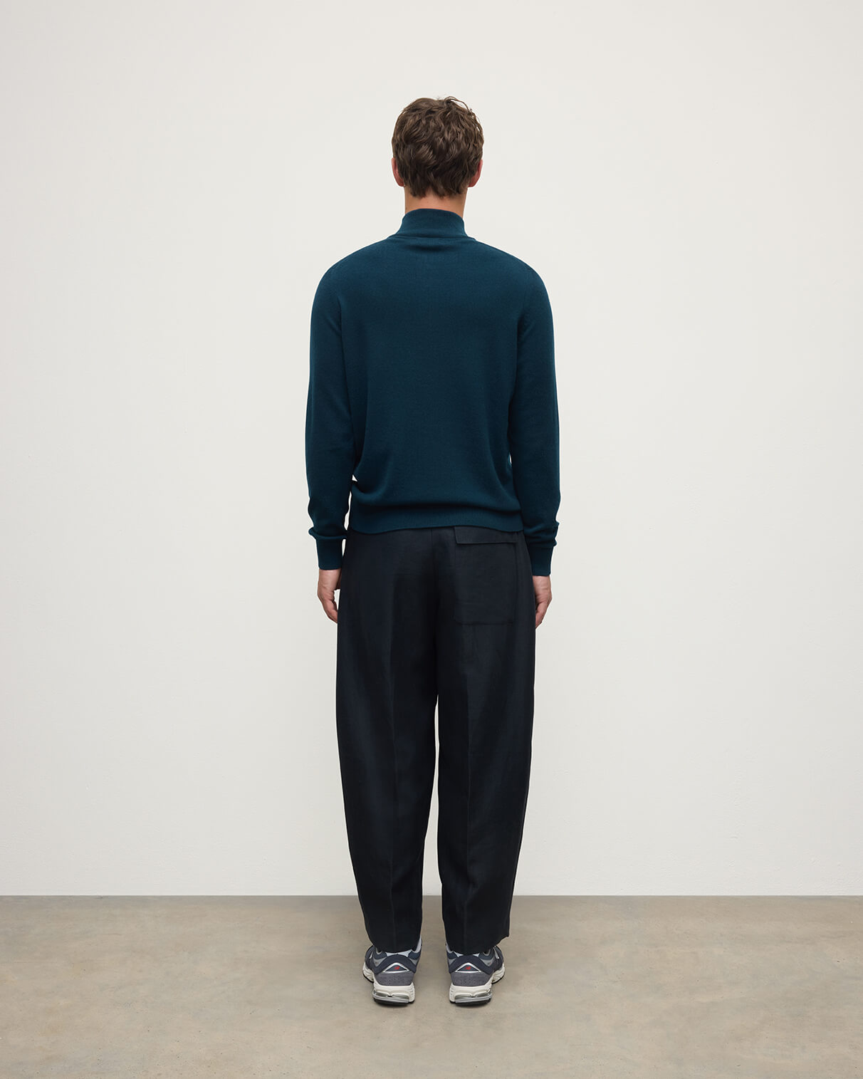 Johnstons of Elgin - Classic Cashmere Dark Green Zip Neck Jumper