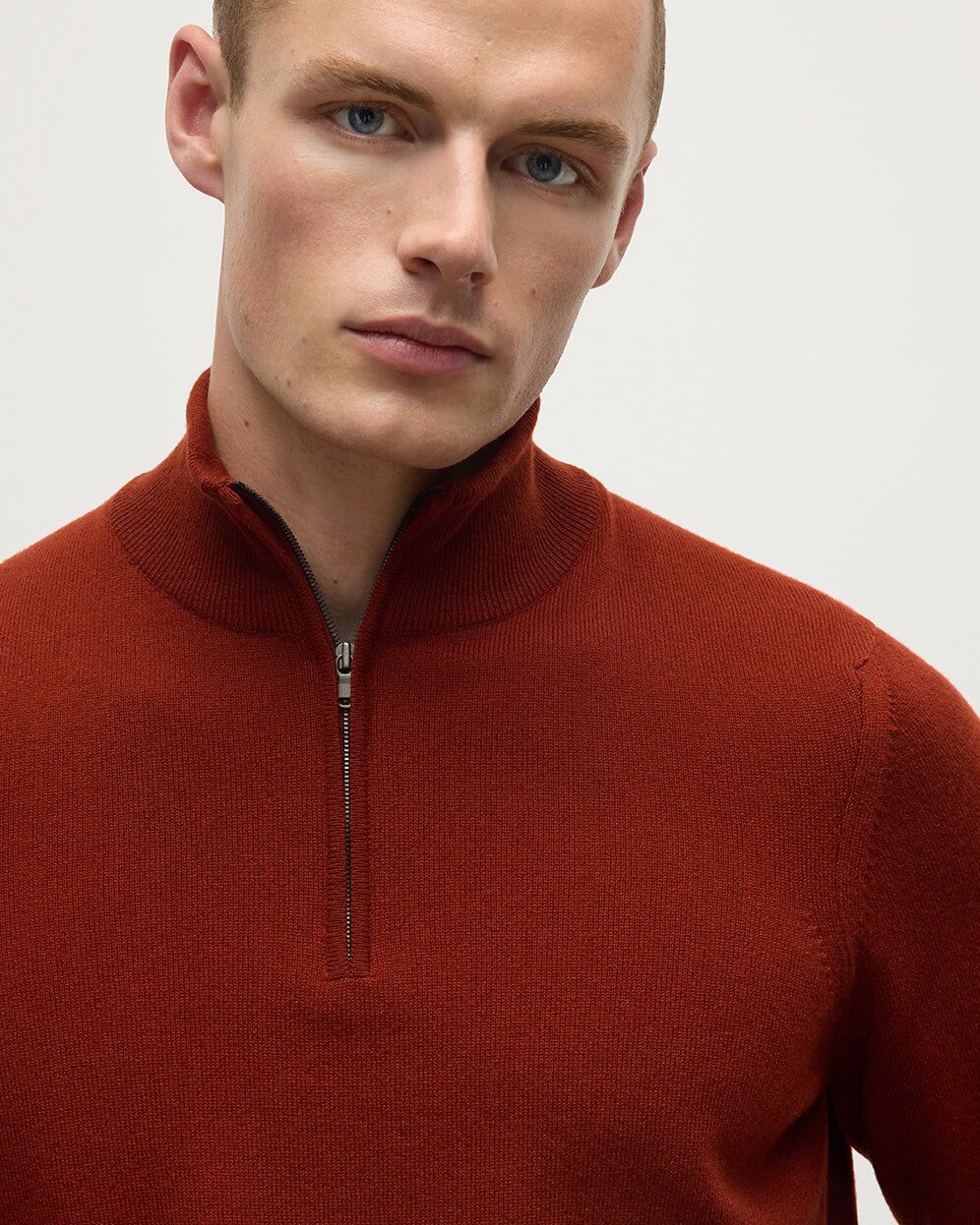 Johnstons of Elgin - Classic Cashmere Dark Red Zip Neck Jumper