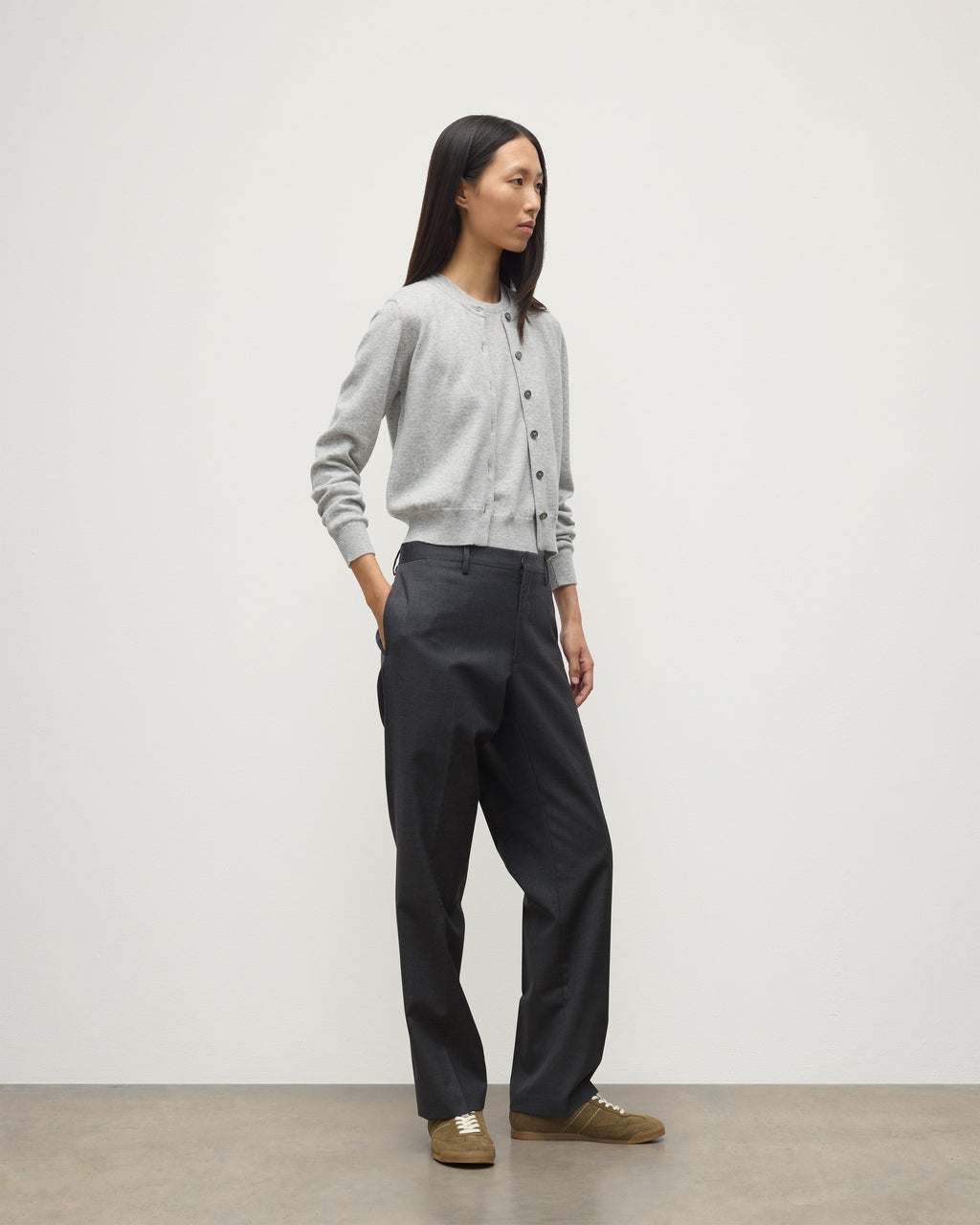 Johnstons of Elgin - Iris Pale Grey Classic Cashmere Cardigan