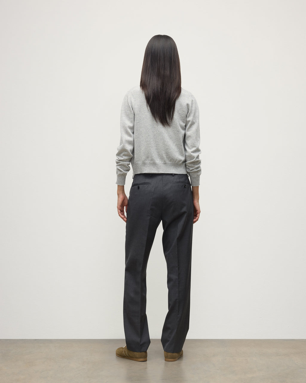 Johnstons of Elgin - Iris Pale Grey Classic Cashmere Cardigan