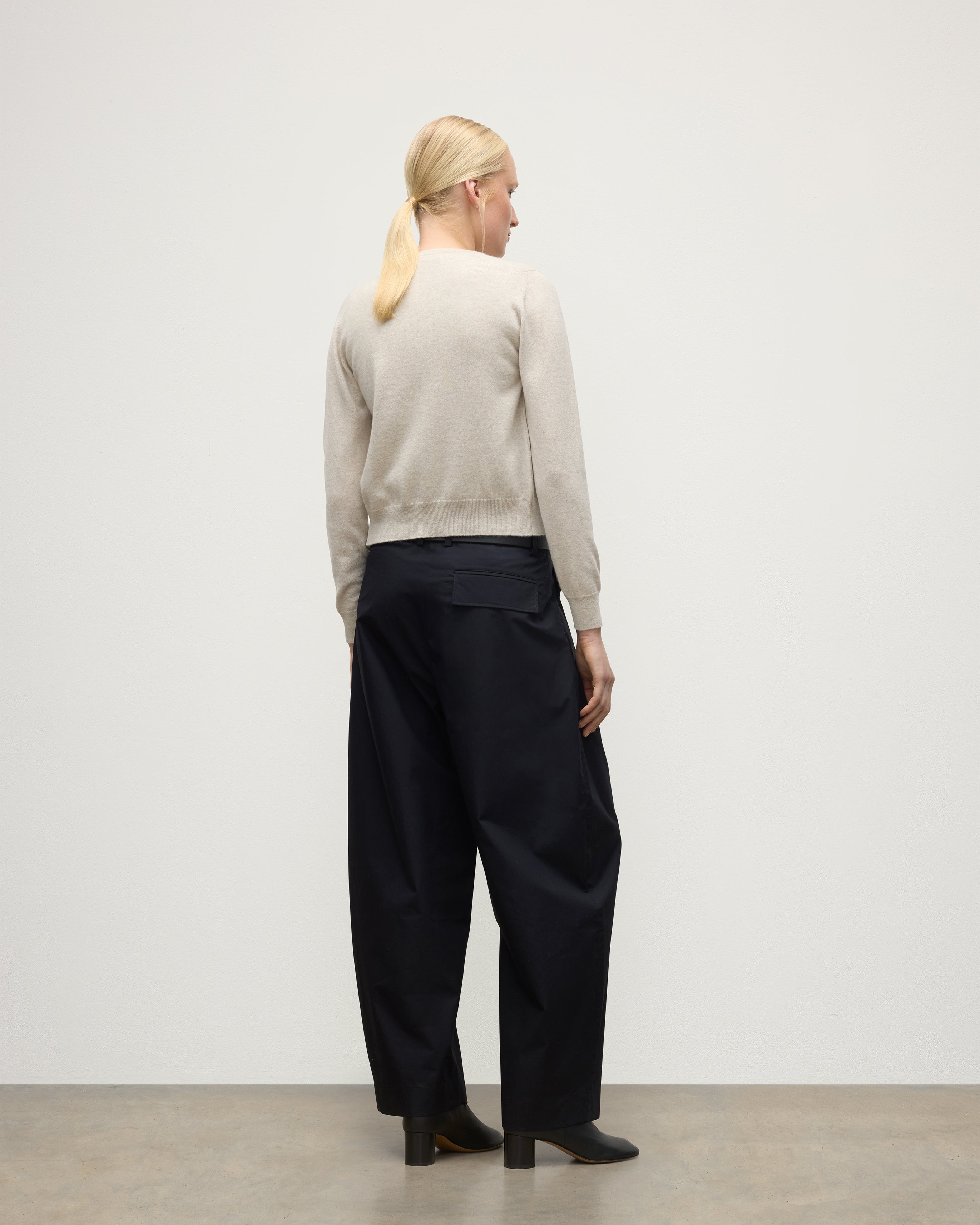 Johnstons of Elgin - Iris Natural Classic Cashmere Cardigan