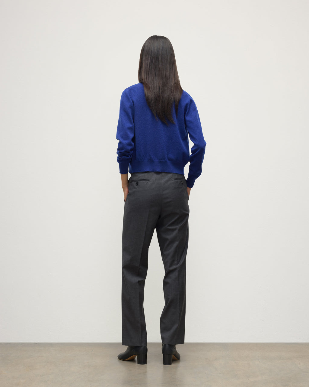 Johnstons of Elgin - Iris Blue Classic Cashmere Cardigan