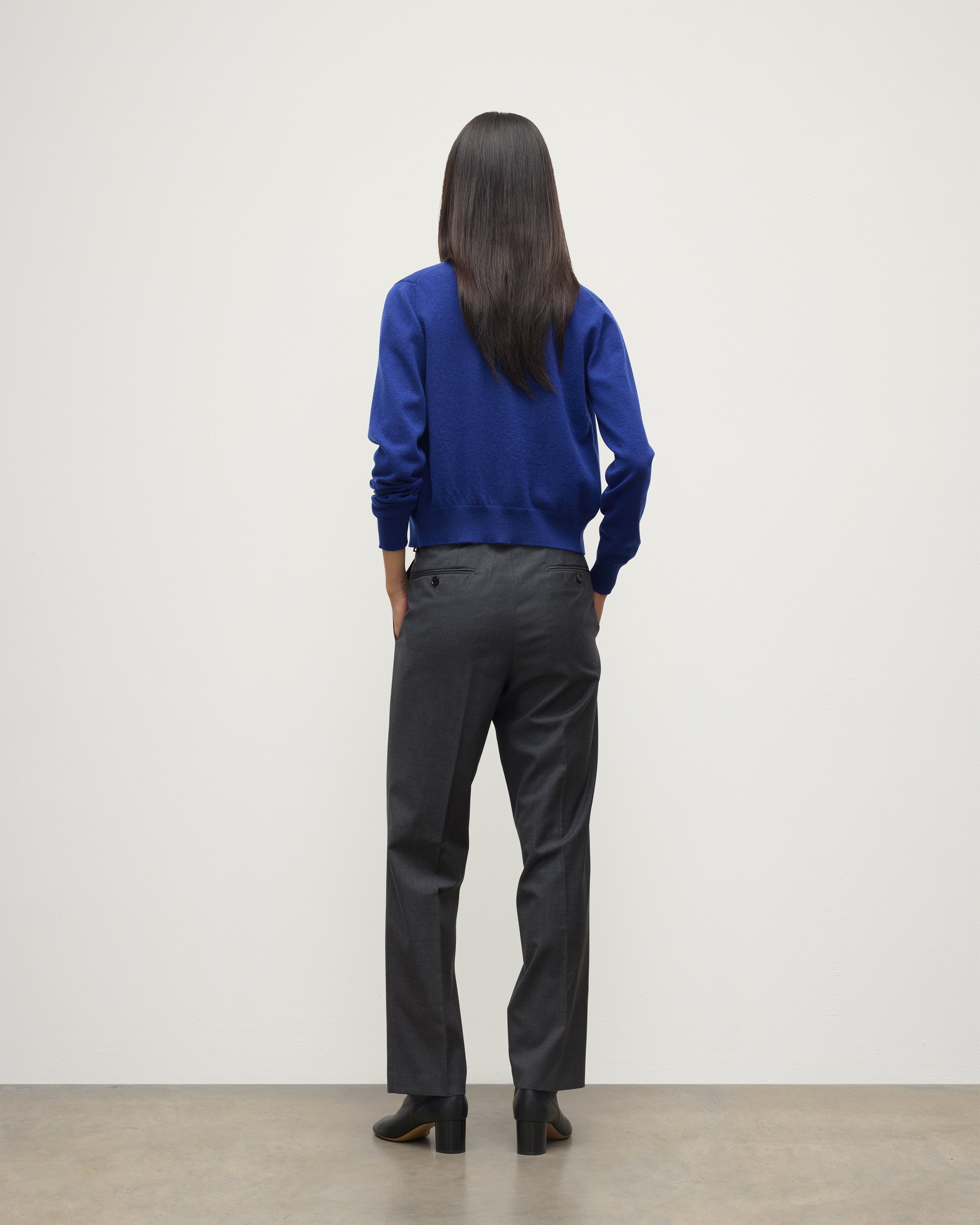 Johnstons of Elgin - Iris Blue Classic Cashmere Cardigan
