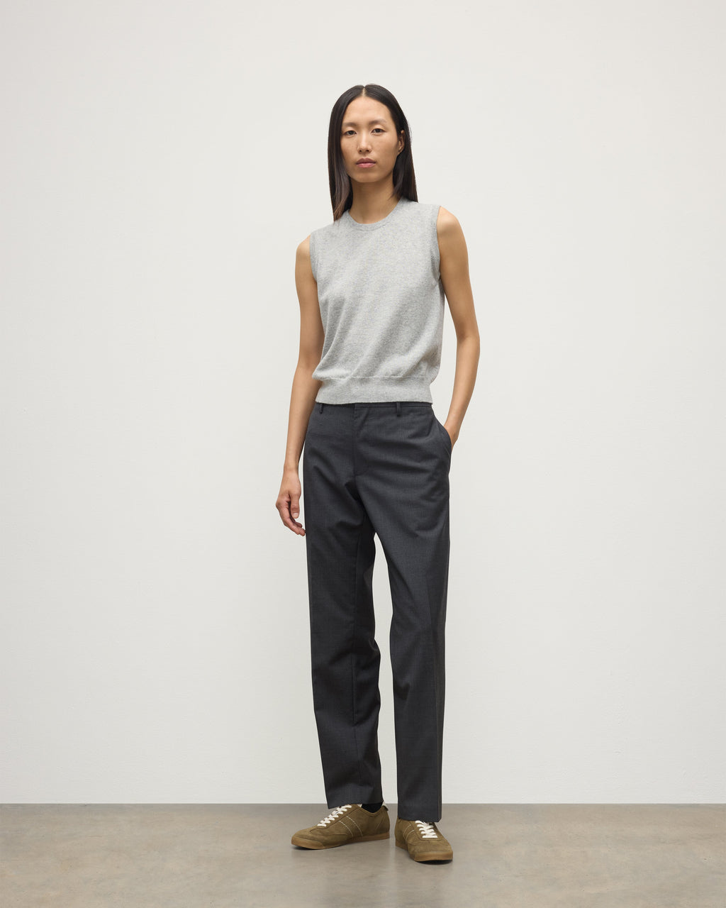 Johnstons of Elgin - Iris Pale Grey Classic Cashmere Tank