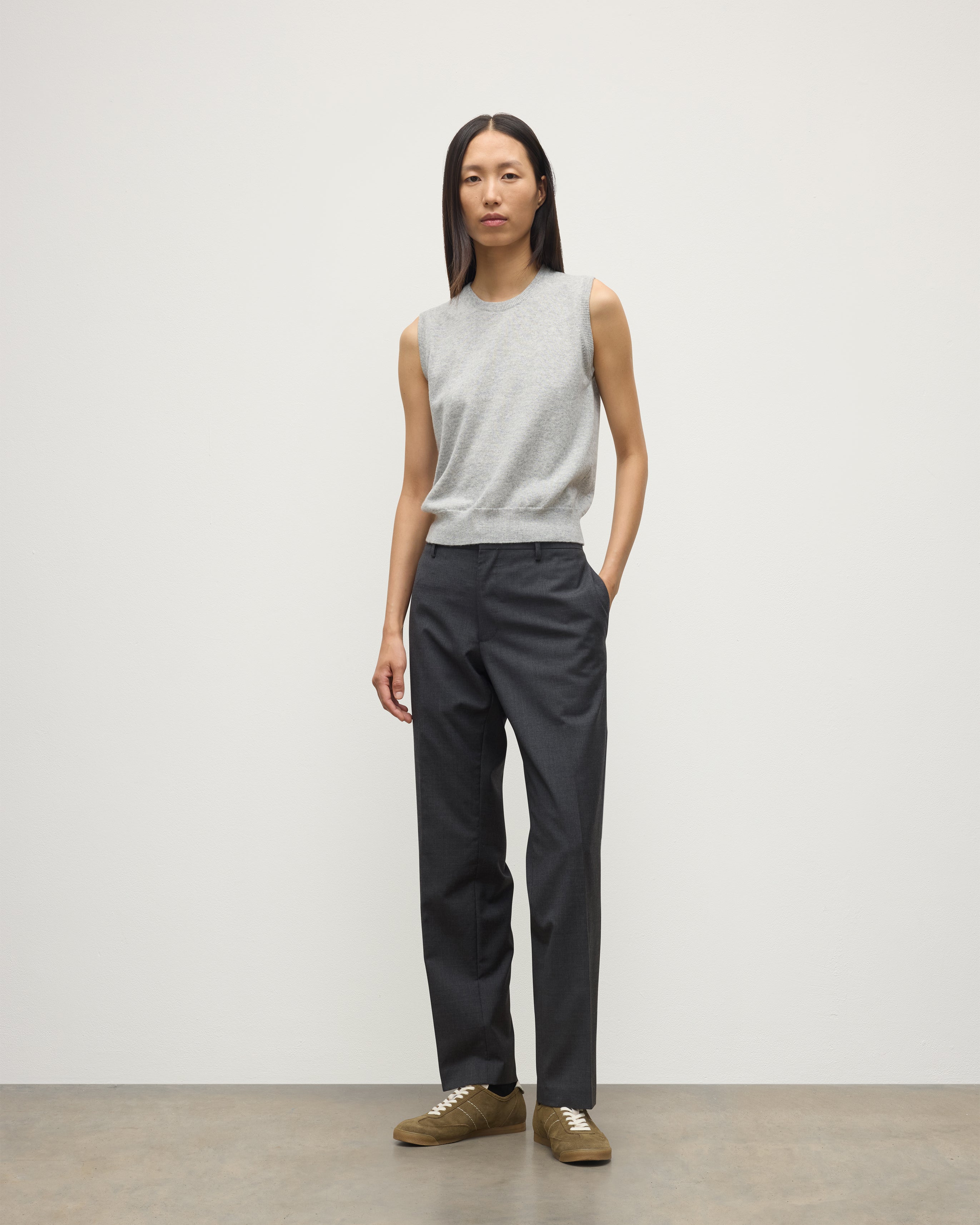 Johnstons of Elgin - Iris Pale Grey Classic Cashmere Tank