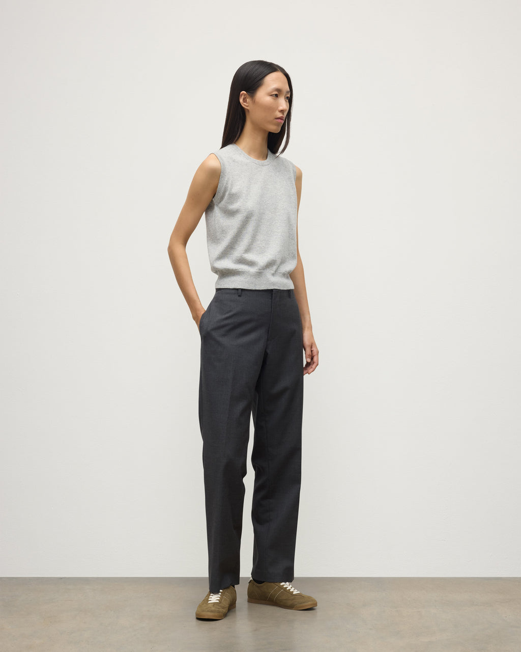 Johnstons of Elgin - Iris Pale Grey Classic Cashmere Tank