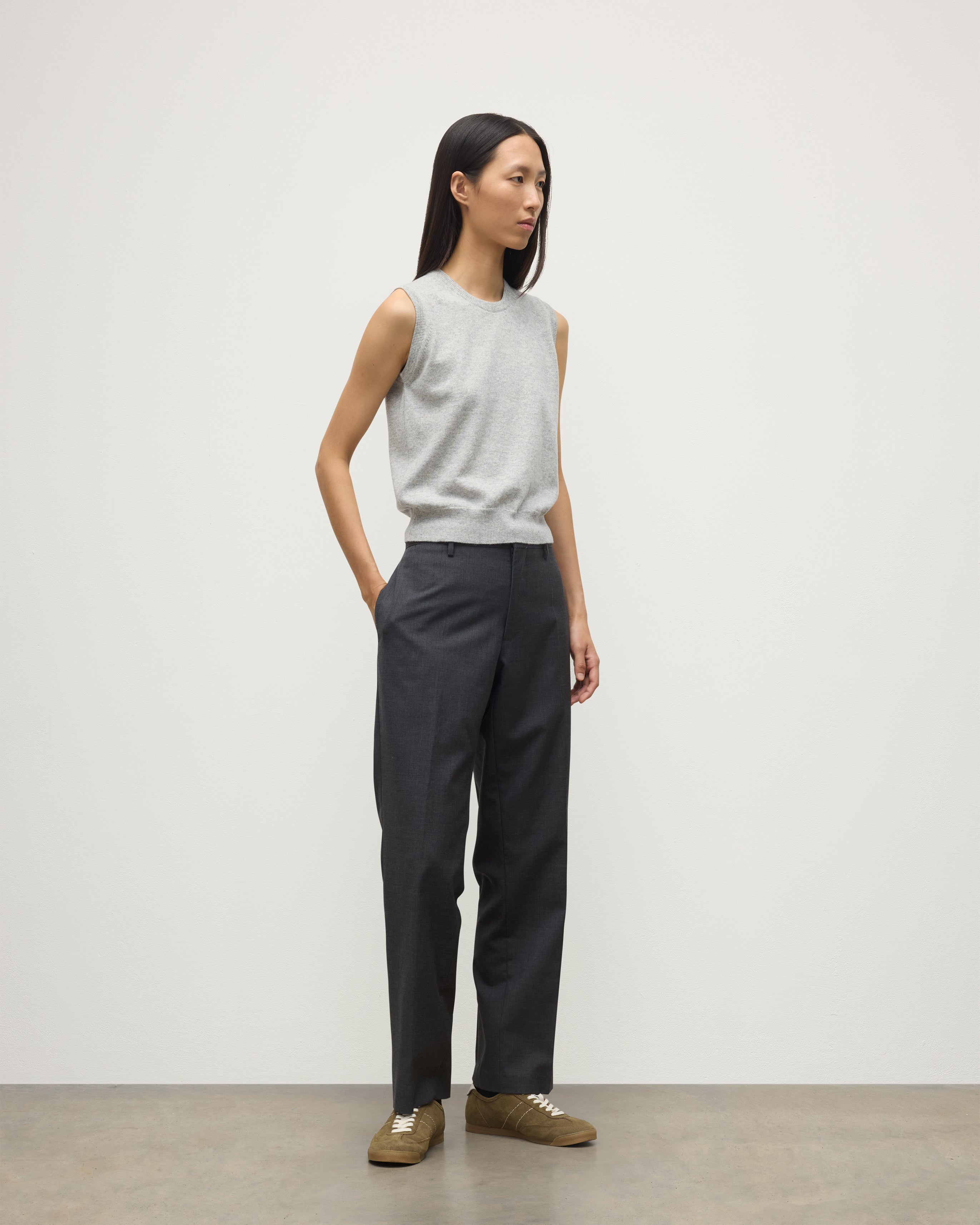 Johnstons of Elgin - Iris Pale Grey Classic Cashmere Tank
