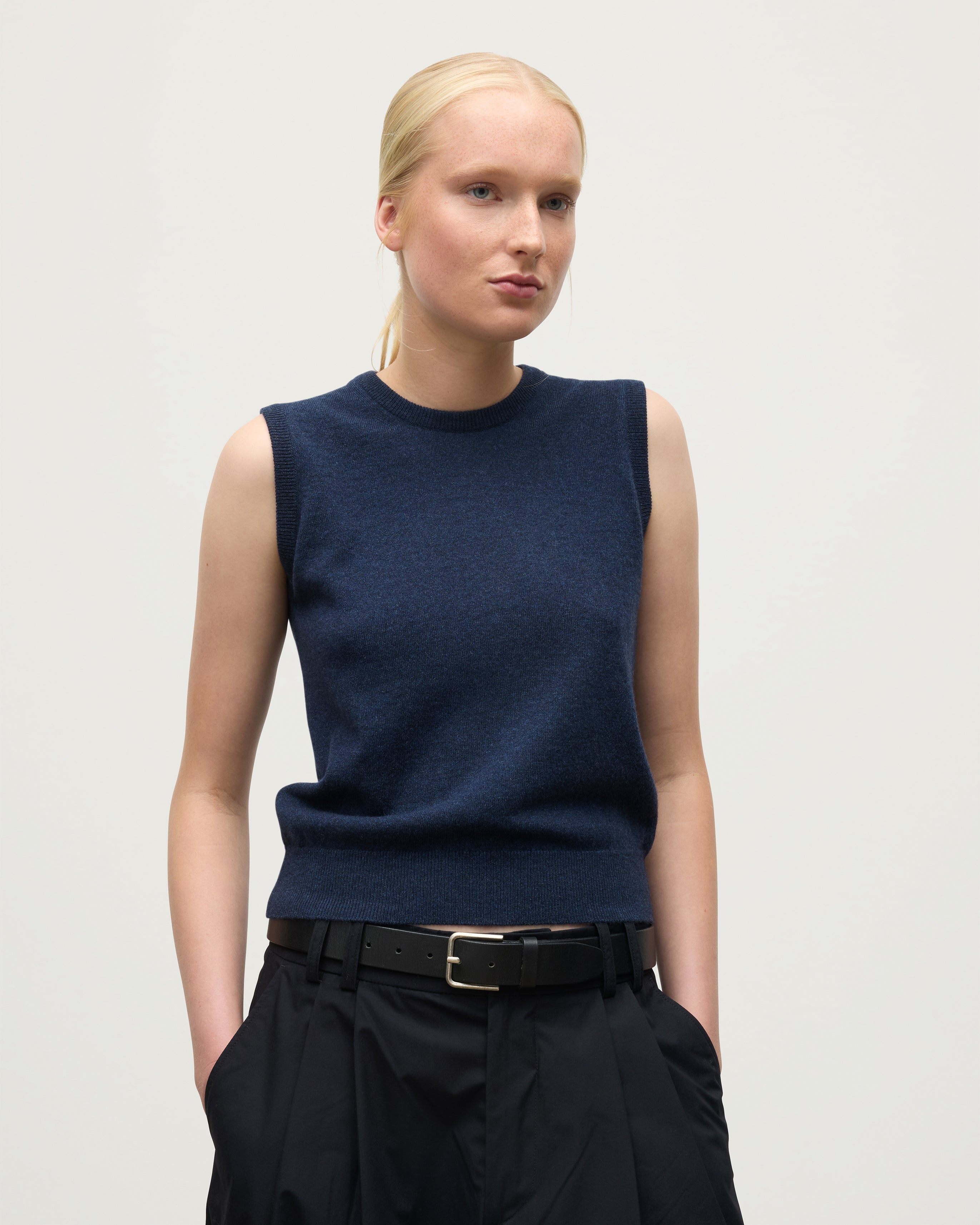 Johnstons of Elgin - Iris Navy Classic Cashmere Tank