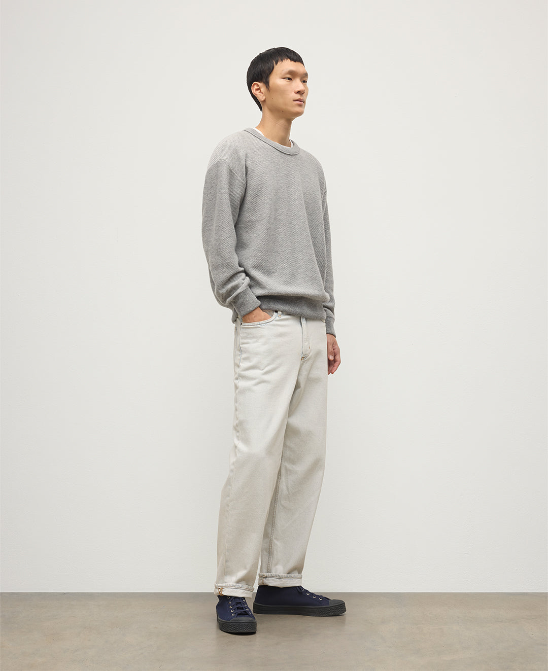 Johnstons of Elgin - Liddell Grey Cashmere Sweatshirt
