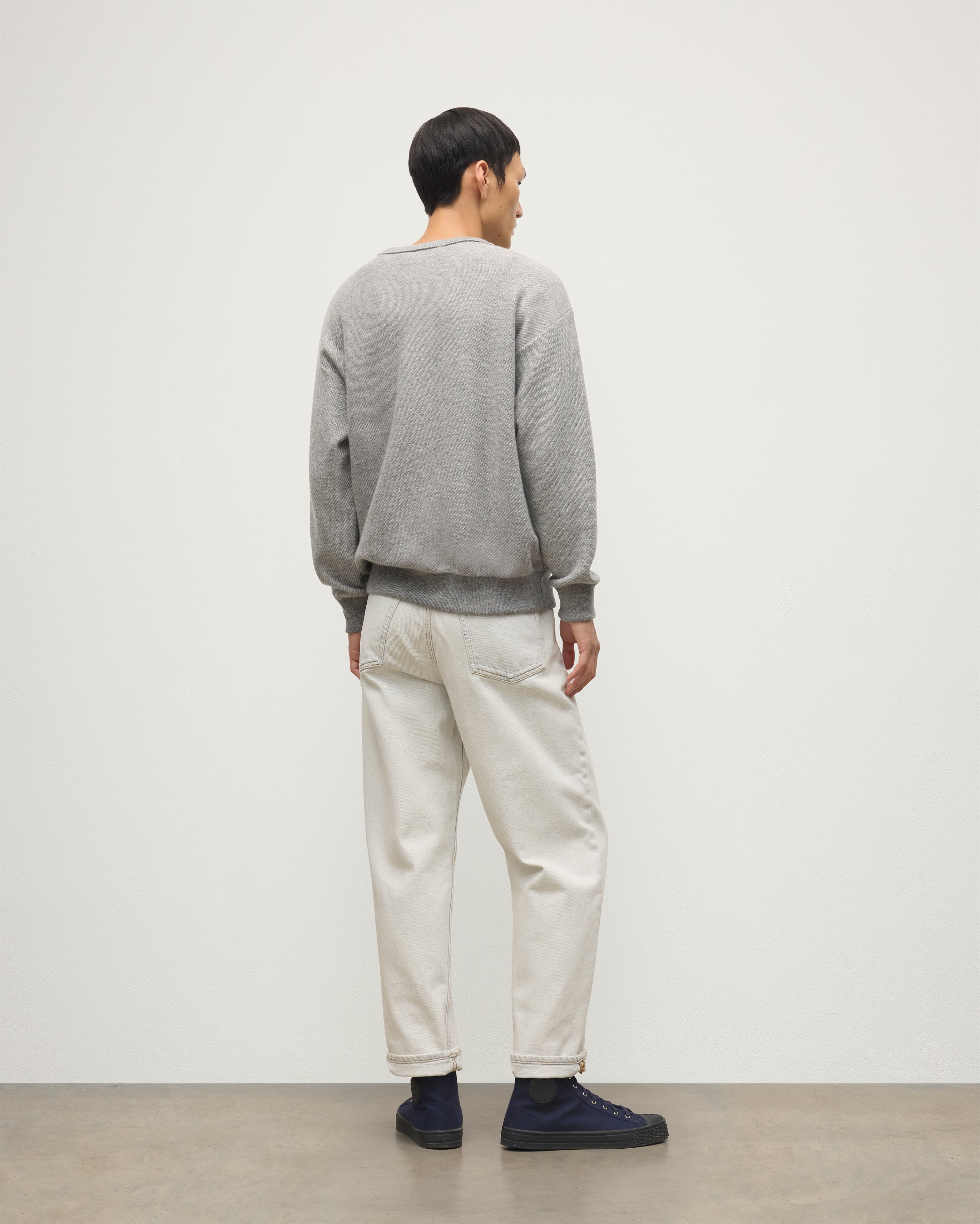 Johnstons of Elgin - Liddell Grey Cashmere Sweatshirt