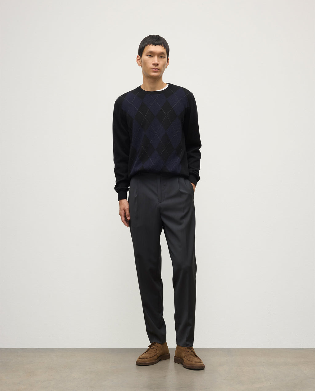 Johnstons of Elgin - Argyll Black Cashmere Jumper