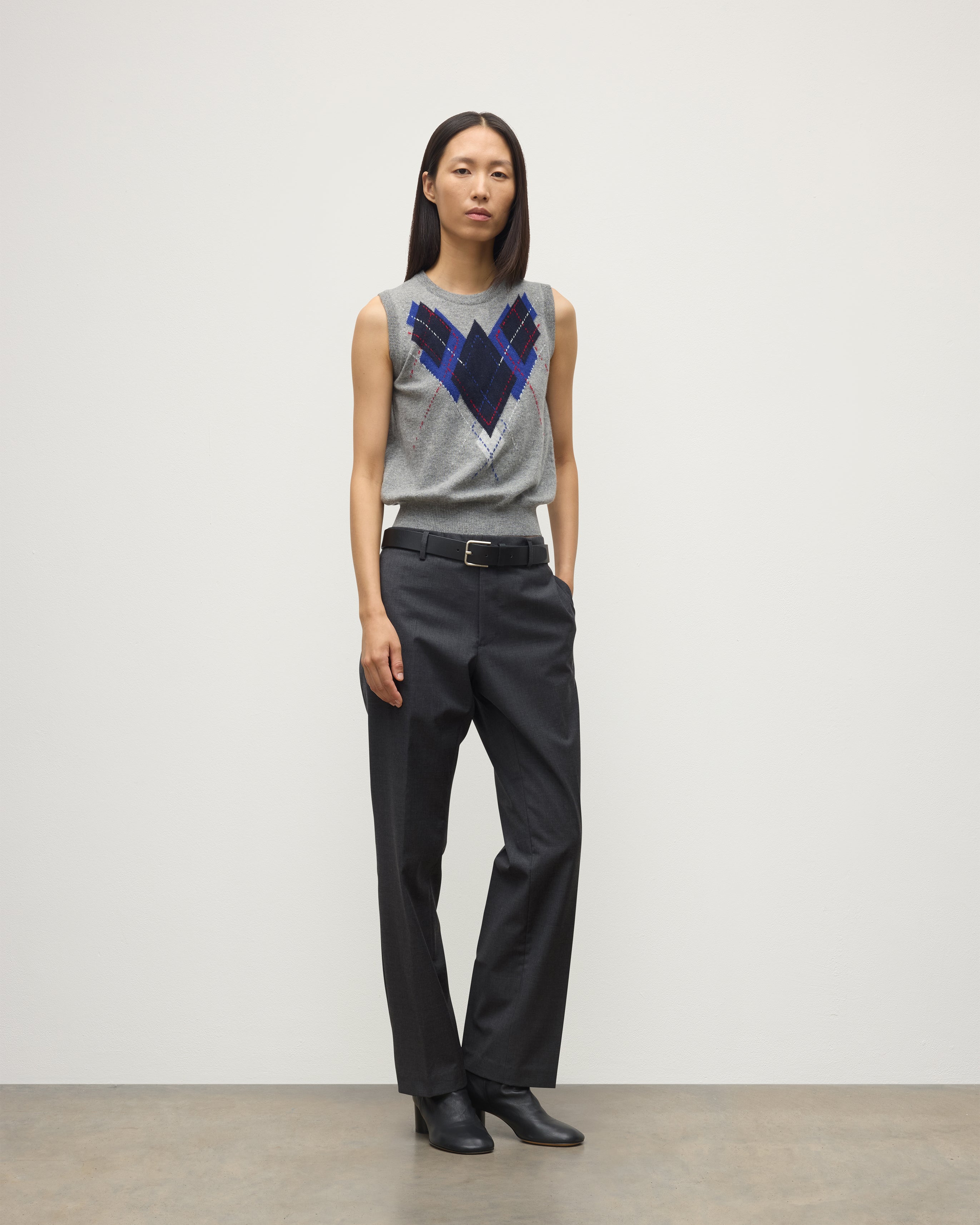 Johnstons of Elgin - Le Jabots Grey Cashmere Tank