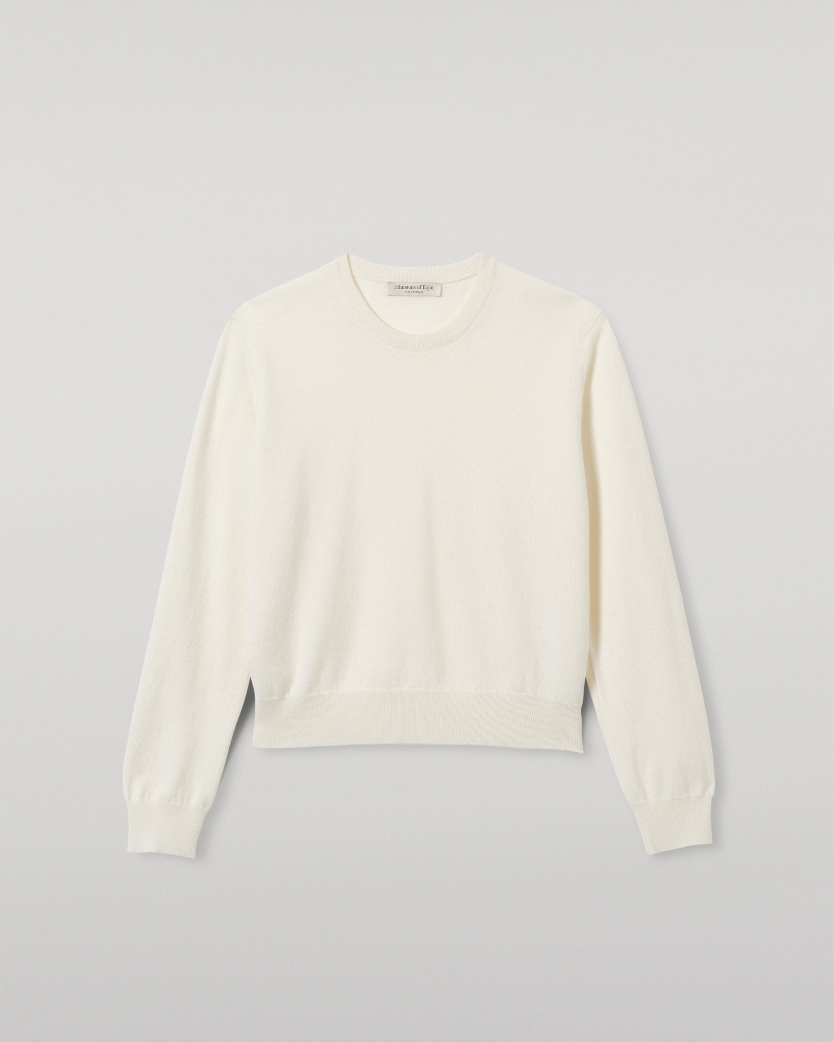 Johnstons of Elgin - Lunan White Classic Cashmere Crew Jumper