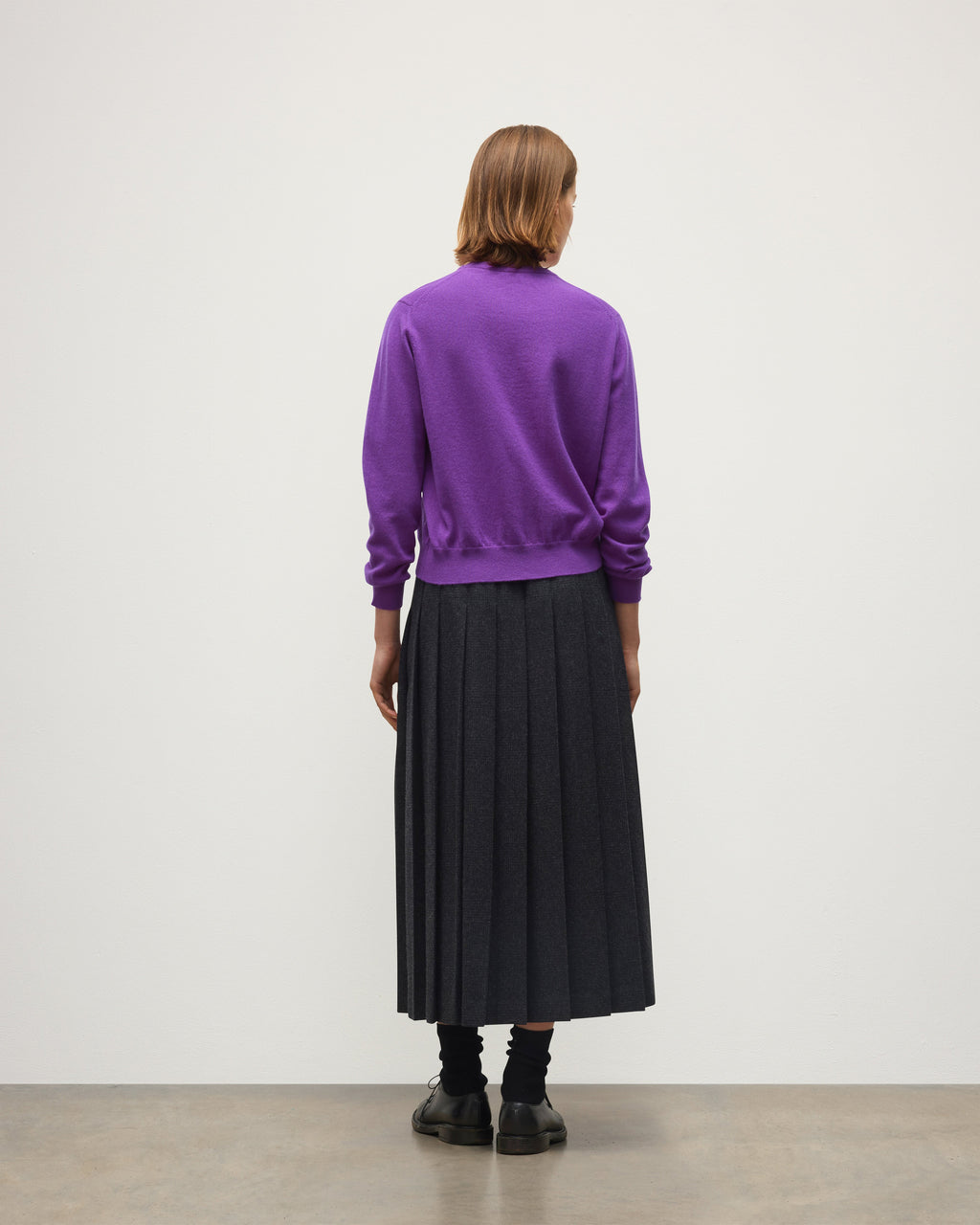Johnstons of Elgin - Lunan Classic Purple Cashmere Crew Jumper